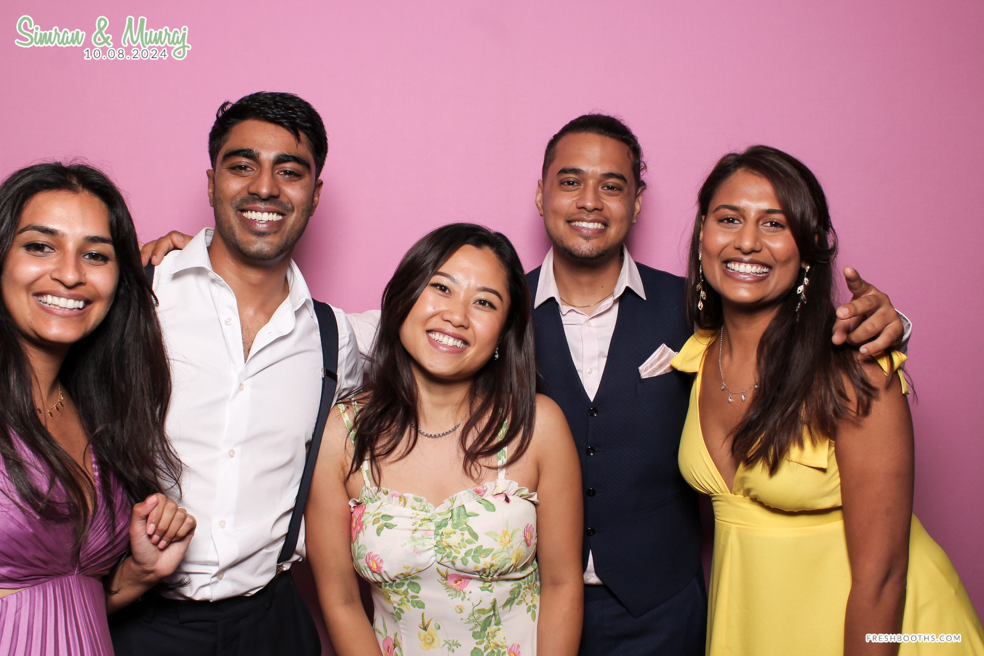 Simran and Munraj x Classic Open Booth | View more photos from the event at gallery.freshbooths.com/u/FreshBooths/Simran-and-Munraj-x-Classic-Open-Booth