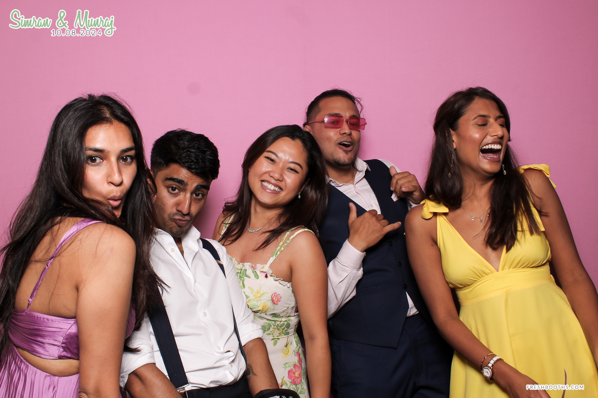 Simran and Munraj x Classic Open Booth | View more photos from the event at gallery.freshbooths.com/u/FreshBooths/Simran-and-Munraj-x-Classic-Open-Booth