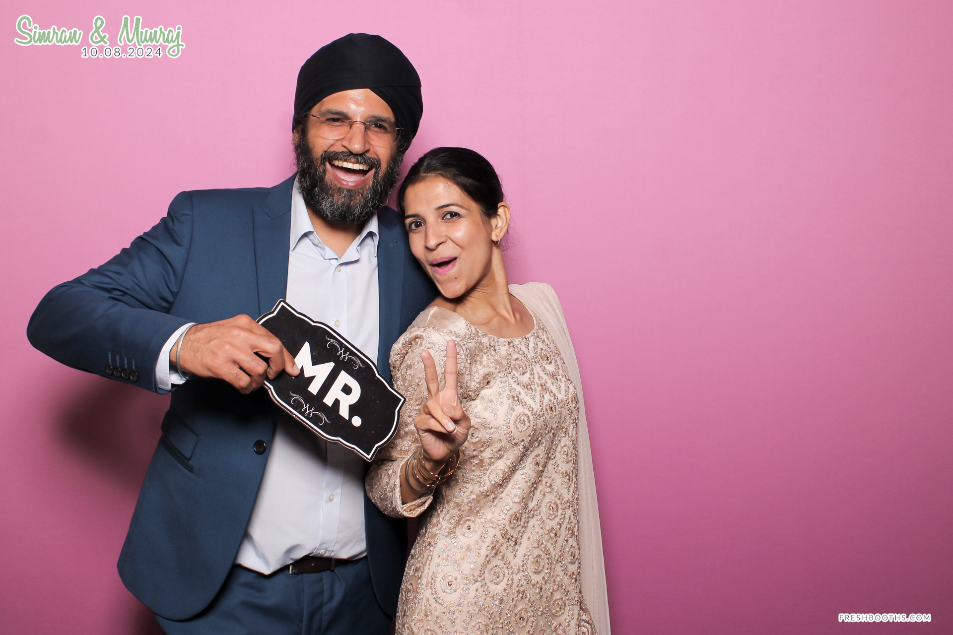 Simran and Munraj x Classic Open Booth | View more photos from the event at gallery.freshbooths.com/u/FreshBooths/Simran-and-Munraj-x-Classic-Open-Booth
