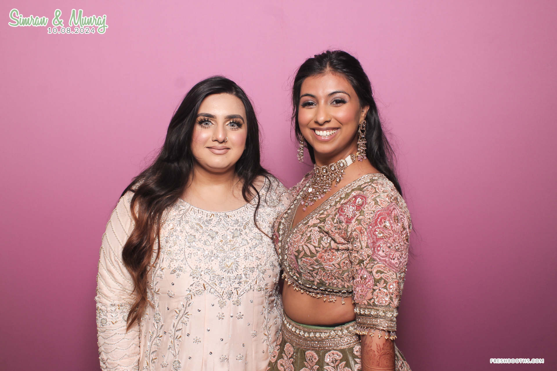 Simran and Munraj x Classic Open Booth | View more photos from the event at gallery.freshbooths.com/u/FreshBooths/Simran-and-Munraj-x-Classic-Open-Booth