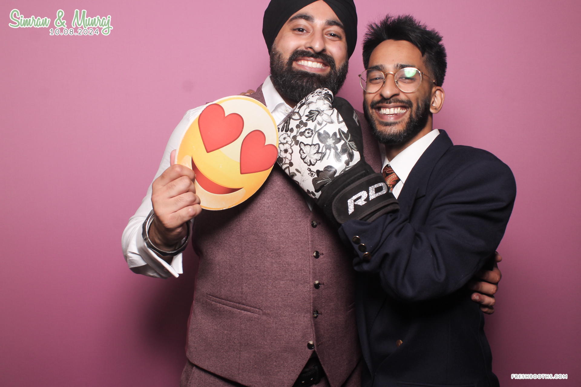Simran and Munraj x Classic Open Booth | View more photos from the event at gallery.freshbooths.com/u/FreshBooths/Simran-and-Munraj-x-Classic-Open-Booth