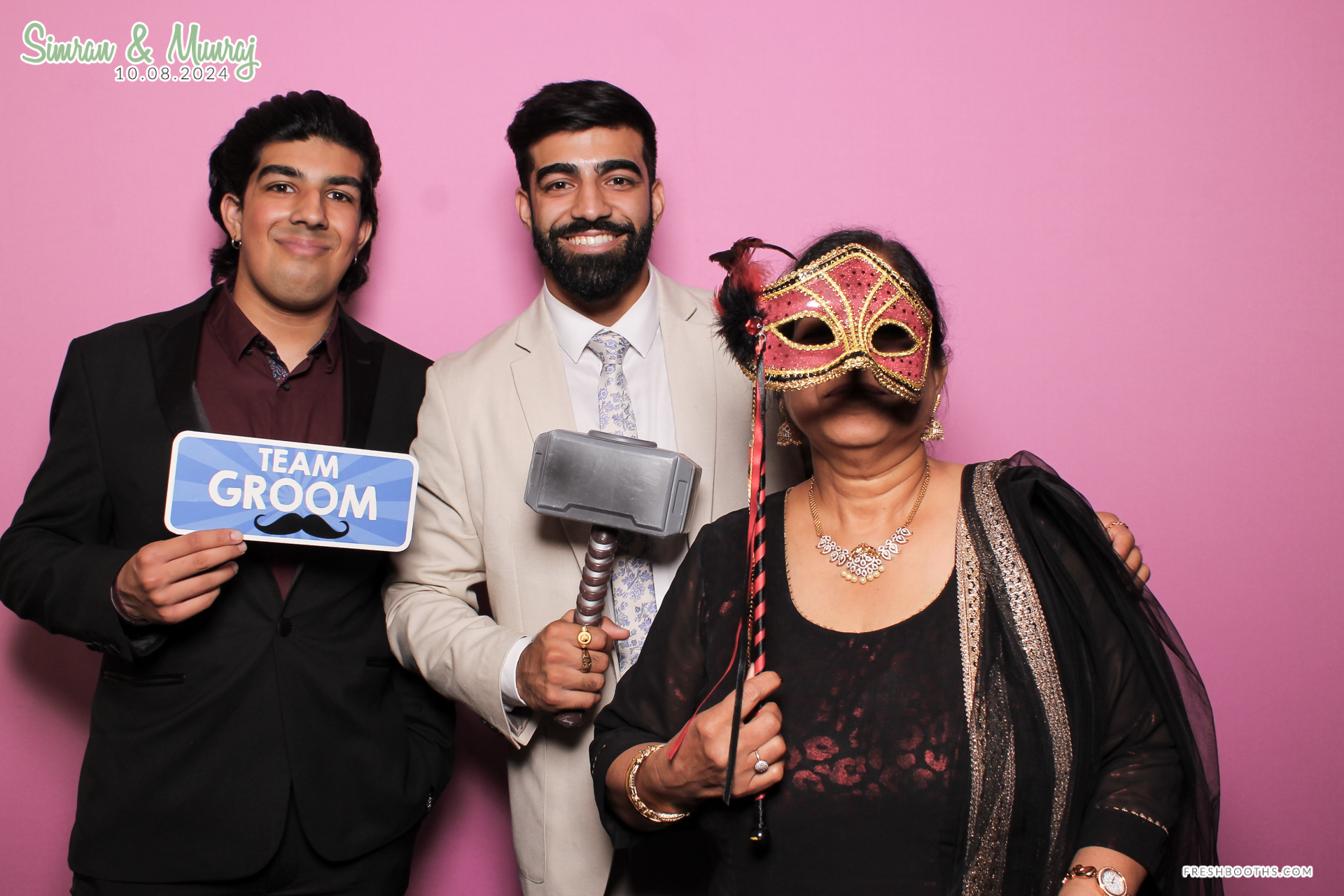 Simran and Munraj x Classic Open Booth | View more photos from the event at gallery.freshbooths.com/u/FreshBooths/Simran-and-Munraj-x-Classic-Open-Booth