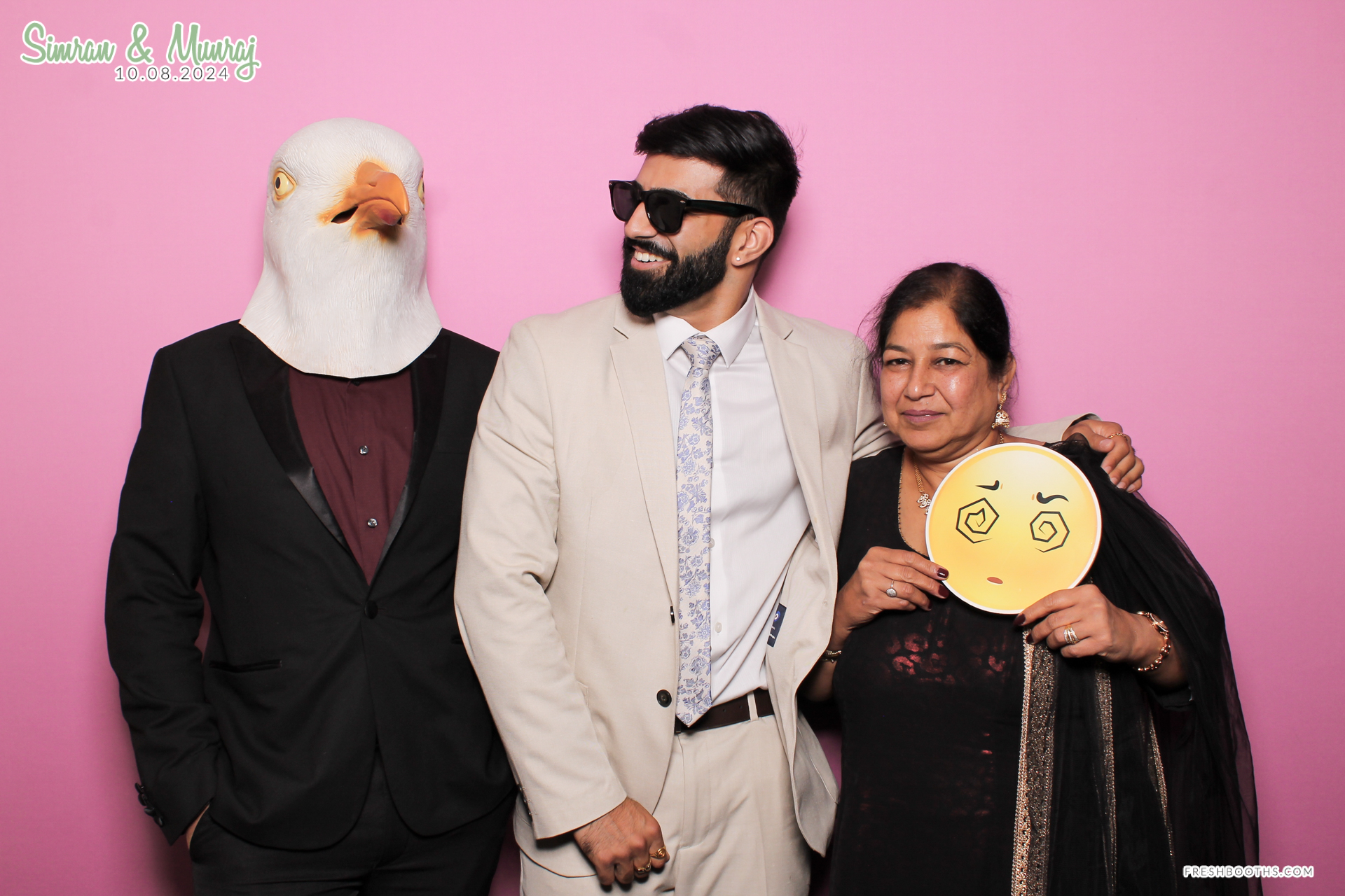 Simran and Munraj x Classic Open Booth | View more photos from the event at gallery.freshbooths.com/u/FreshBooths/Simran-and-Munraj-x-Classic-Open-Booth