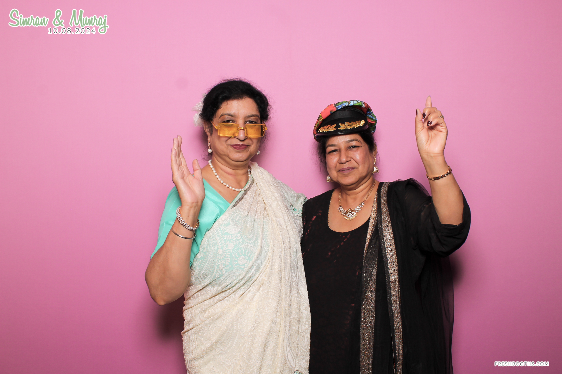 Simran and Munraj x Classic Open Booth | View more photos from the event at gallery.freshbooths.com/u/FreshBooths/Simran-and-Munraj-x-Classic-Open-Booth