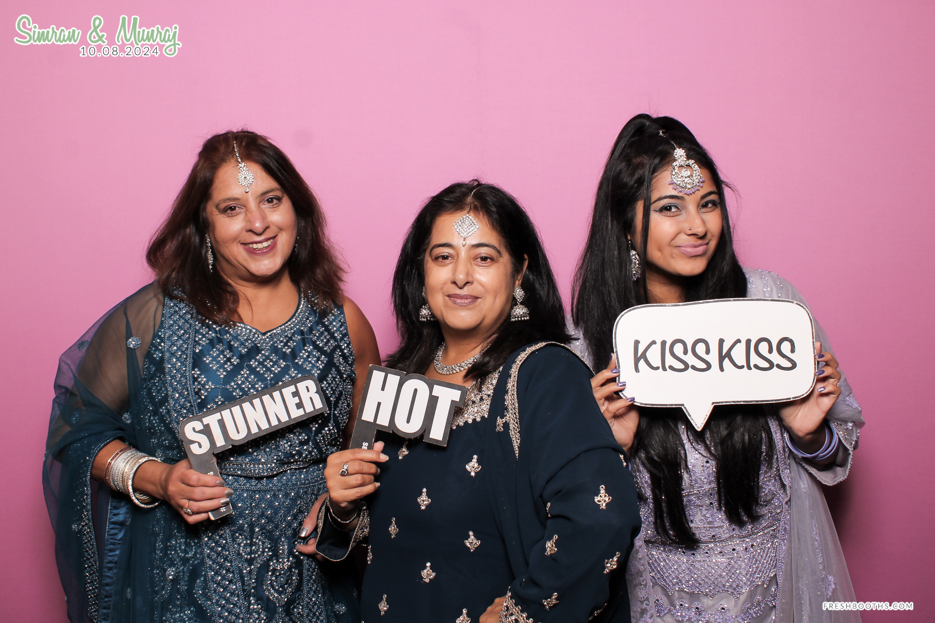 Simran and Munraj x Classic Open Booth | View more photos from the event at gallery.freshbooths.com/u/FreshBooths/Simran-and-Munraj-x-Classic-Open-Booth