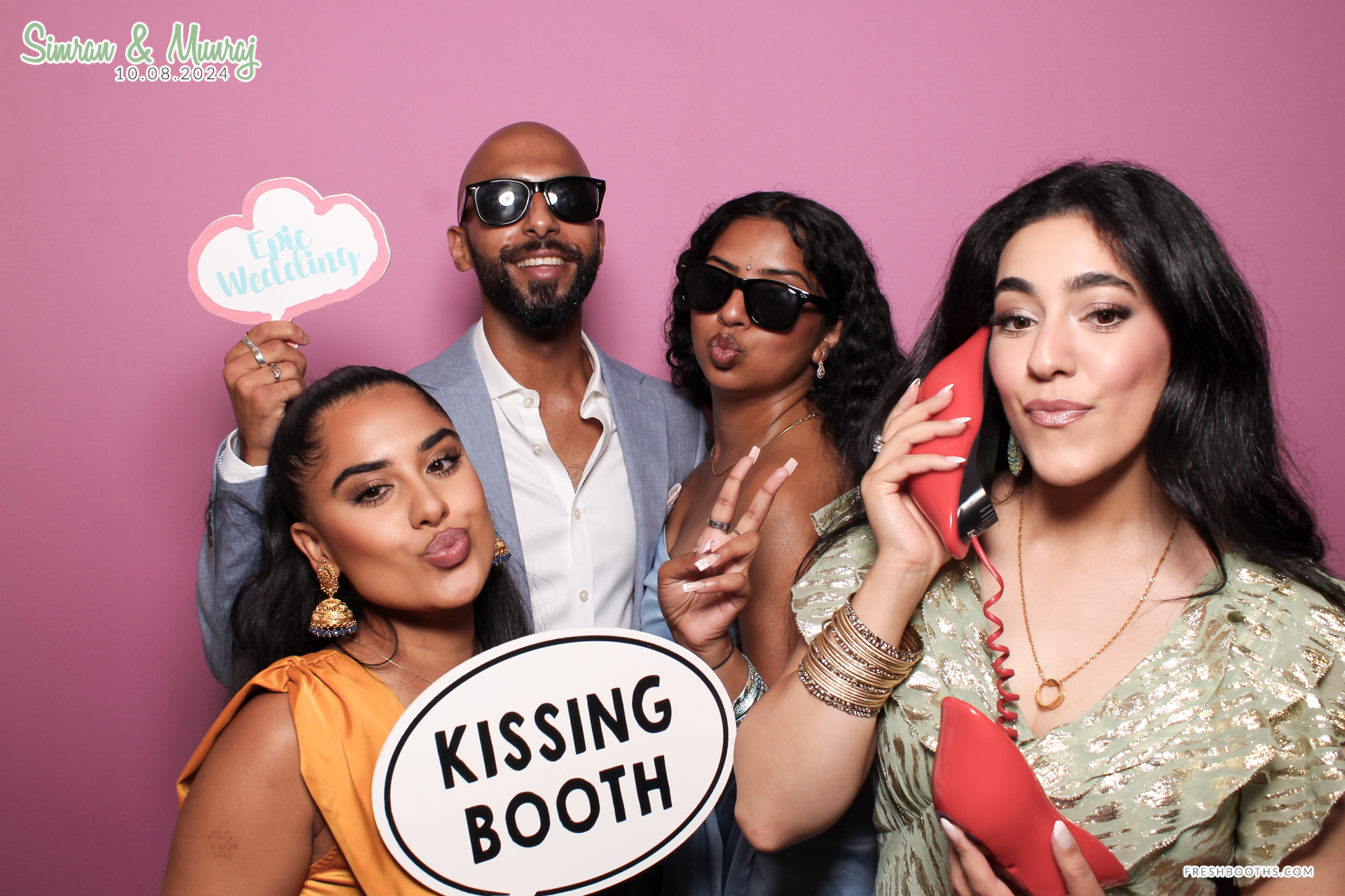 Simran and Munraj x Classic Open Booth | View more photos from the event at gallery.freshbooths.com/u/FreshBooths/Simran-and-Munraj-x-Classic-Open-Booth