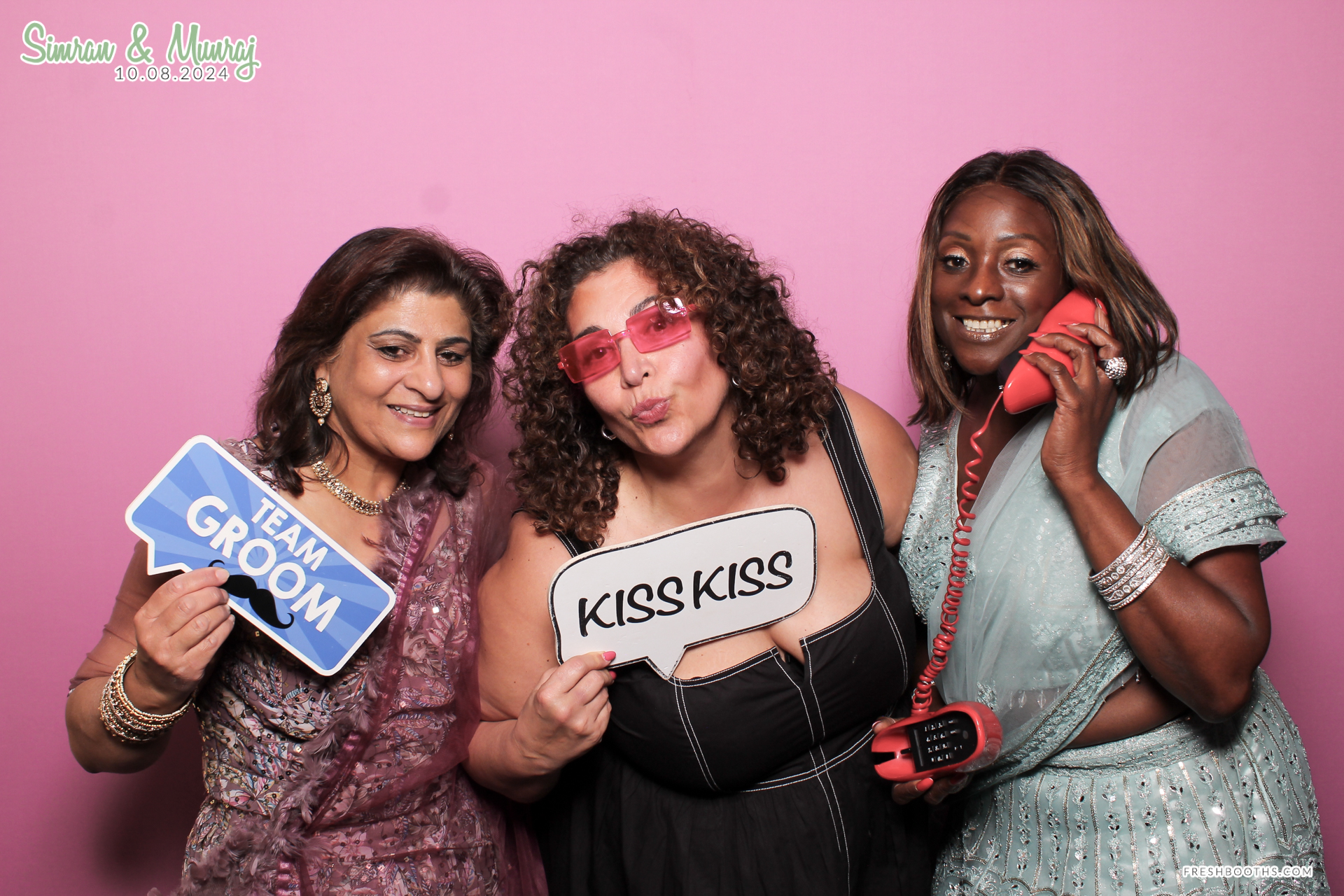Simran and Munraj x Classic Open Booth | View more photos from the event at gallery.freshbooths.com/u/FreshBooths/Simran-and-Munraj-x-Classic-Open-Booth