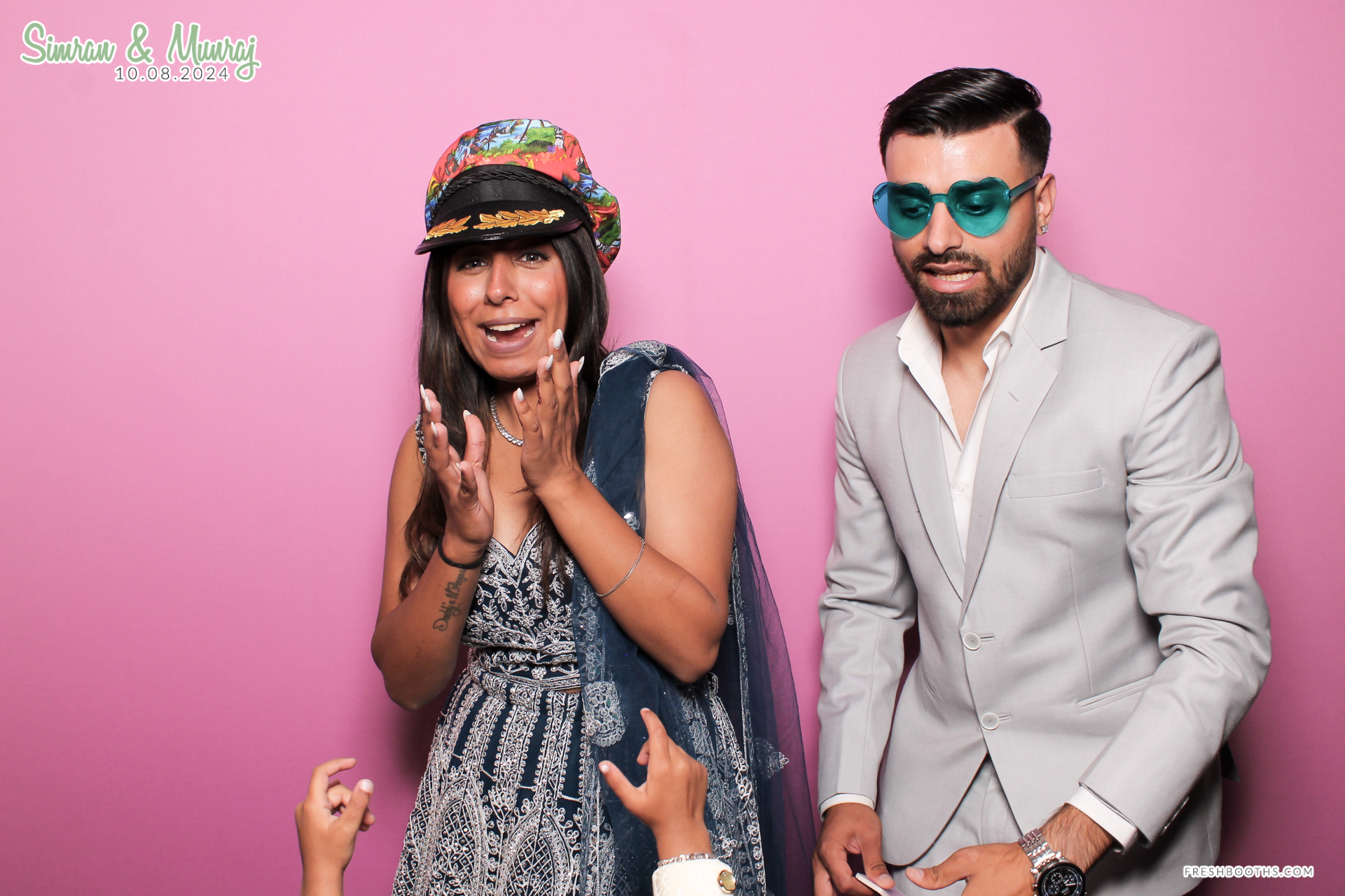 Simran and Munraj x Classic Open Booth | View more photos from the event at gallery.freshbooths.com/u/FreshBooths/Simran-and-Munraj-x-Classic-Open-Booth