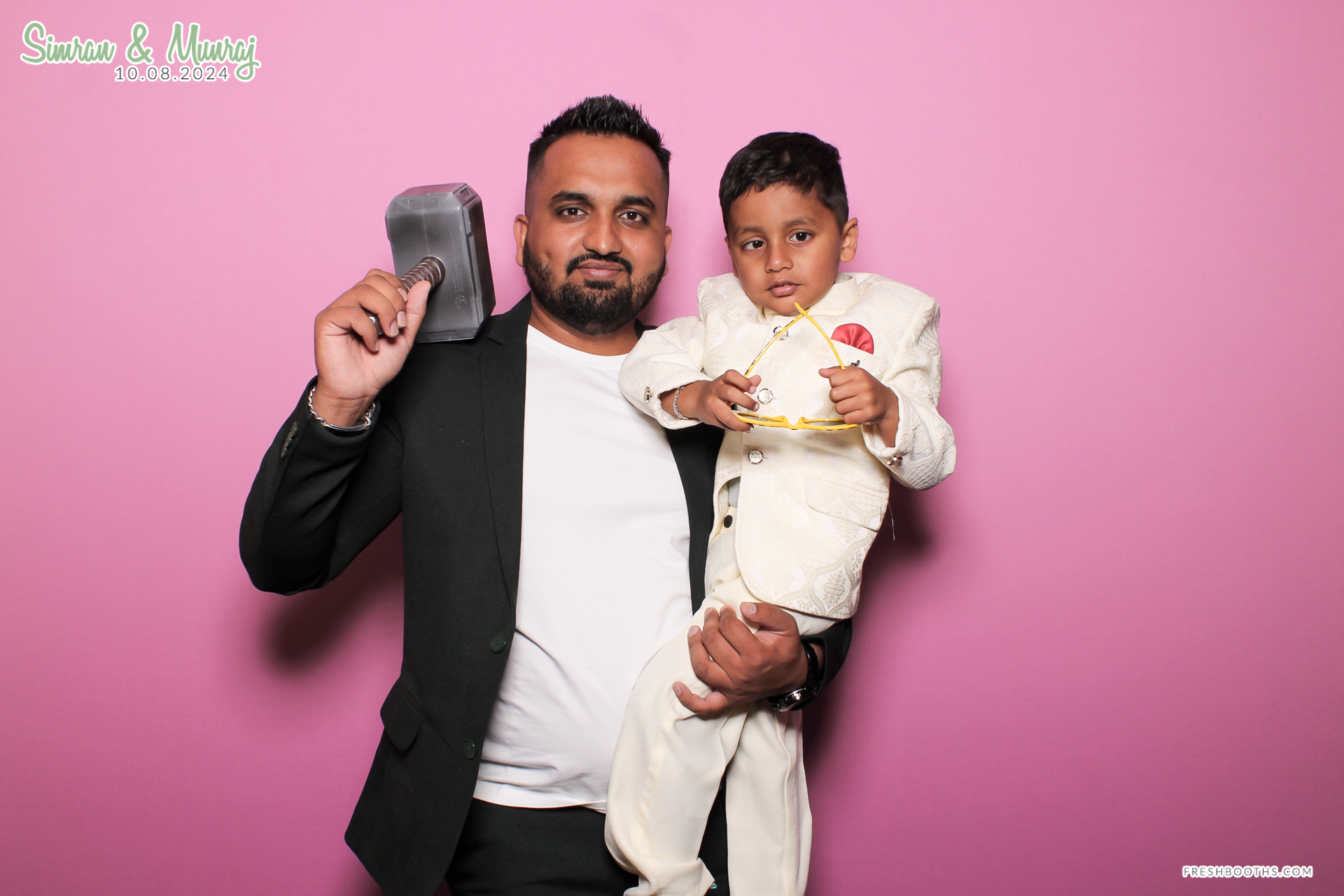 Simran and Munraj x Classic Open Booth | View more photos from the event at gallery.freshbooths.com/u/FreshBooths/Simran-and-Munraj-x-Classic-Open-Booth