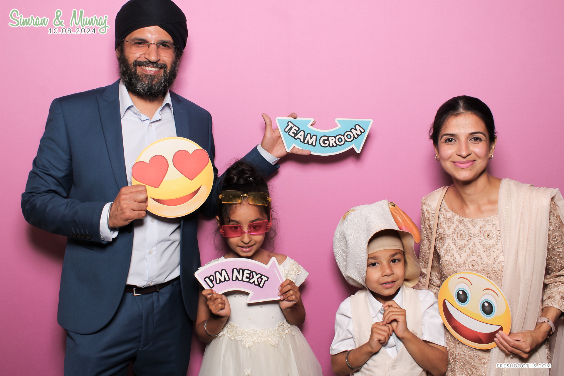 Simran and Munraj x Classic Open Booth | View more photos from the event at gallery.freshbooths.com/u/FreshBooths/Simran-and-Munraj-x-Classic-Open-Booth
