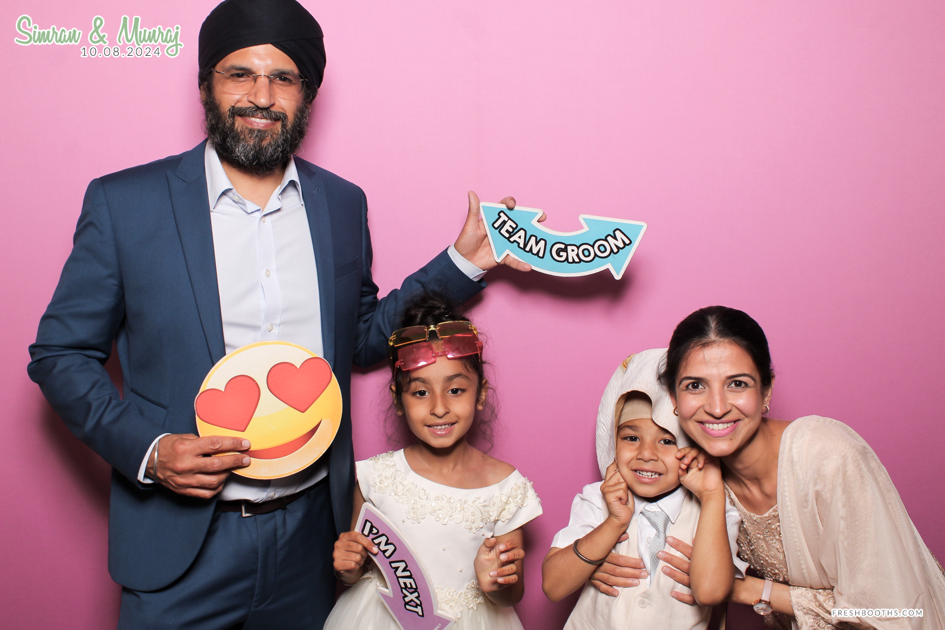Simran and Munraj x Classic Open Booth | View more photos from the event at gallery.freshbooths.com/u/FreshBooths/Simran-and-Munraj-x-Classic-Open-Booth
