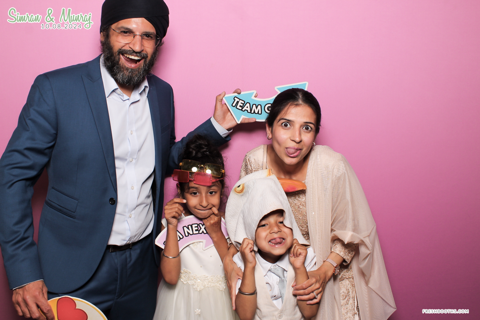 Simran and Munraj x Classic Open Booth | View more photos from the event at gallery.freshbooths.com/u/FreshBooths/Simran-and-Munraj-x-Classic-Open-Booth