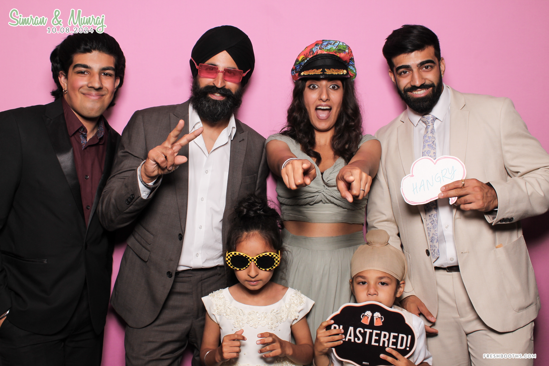 Simran and Munraj x Classic Open Booth | View more photos from the event at gallery.freshbooths.com/u/FreshBooths/Simran-and-Munraj-x-Classic-Open-Booth