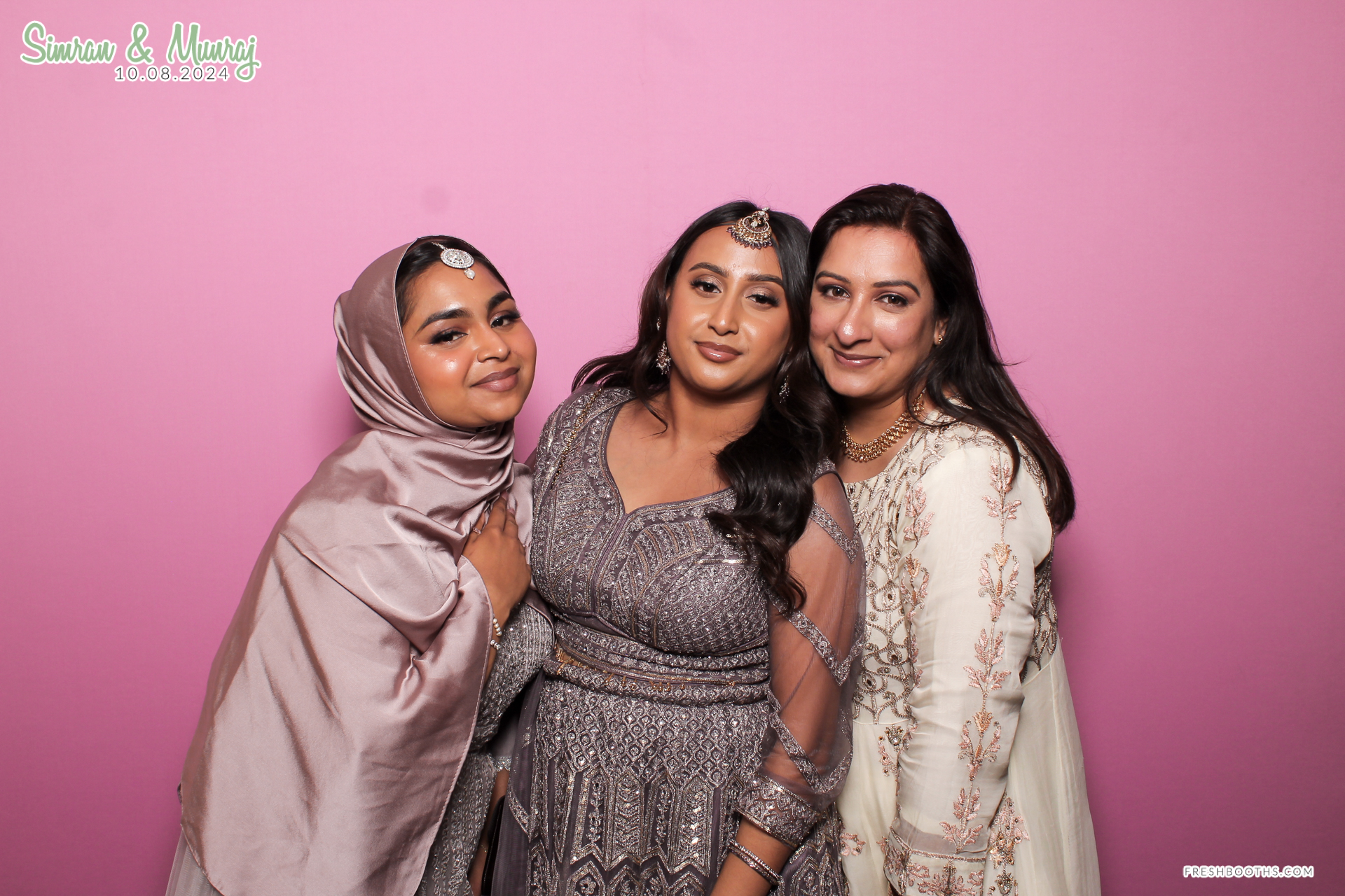 Simran and Munraj x Classic Open Booth | View more photos from the event at gallery.freshbooths.com/u/FreshBooths/Simran-and-Munraj-x-Classic-Open-Booth