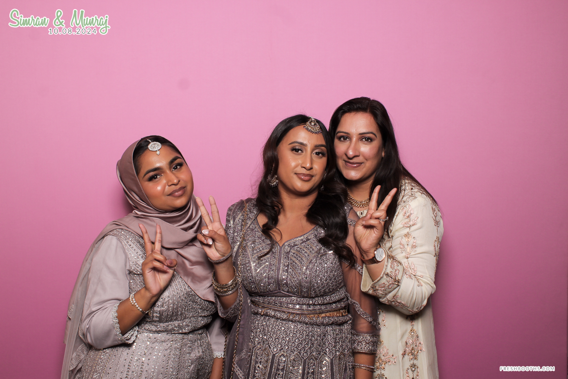 Simran and Munraj x Classic Open Booth | View more photos from the event at gallery.freshbooths.com/u/FreshBooths/Simran-and-Munraj-x-Classic-Open-Booth