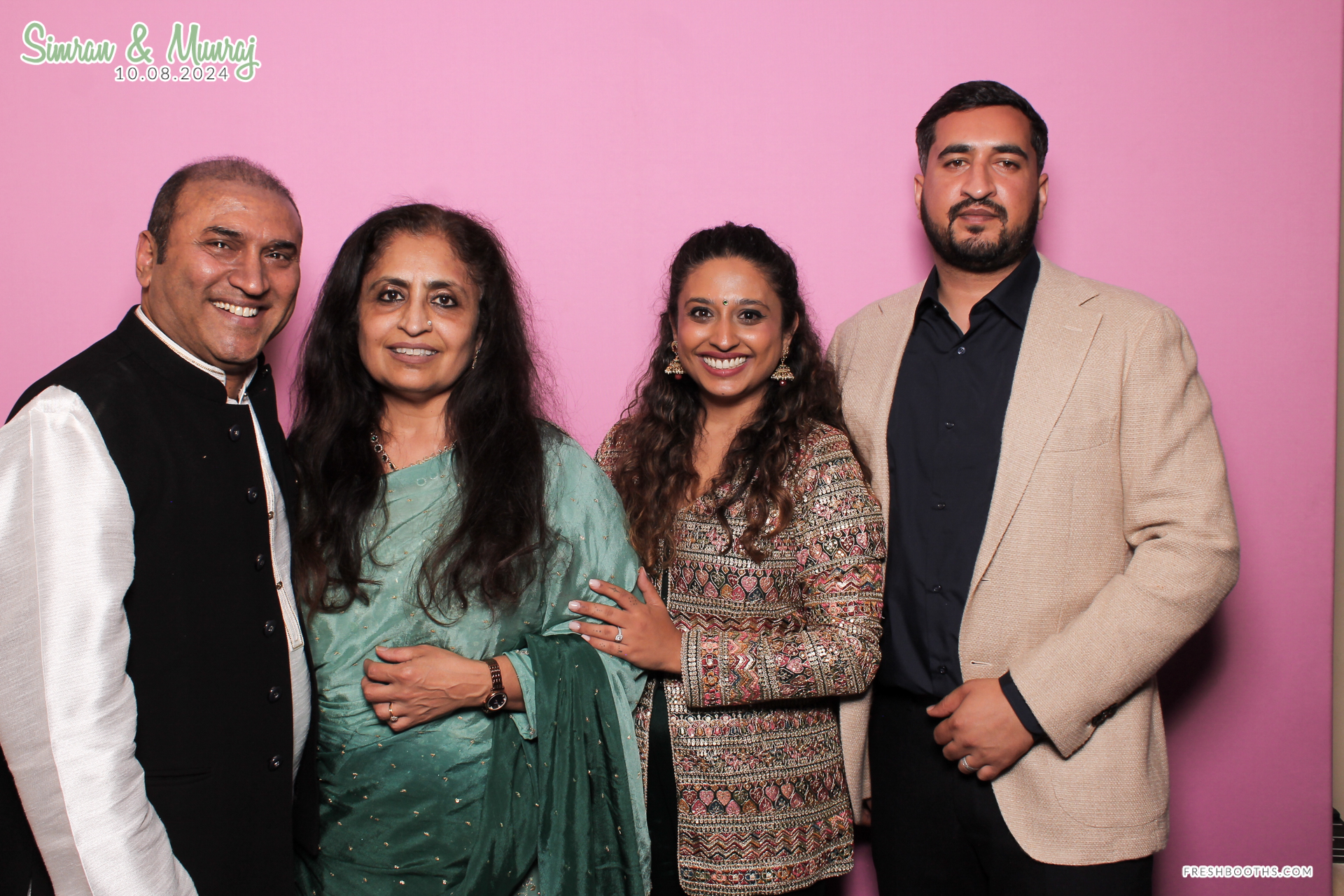 Simran and Munraj x Classic Open Booth | View more photos from the event at gallery.freshbooths.com/u/FreshBooths/Simran-and-Munraj-x-Classic-Open-Booth