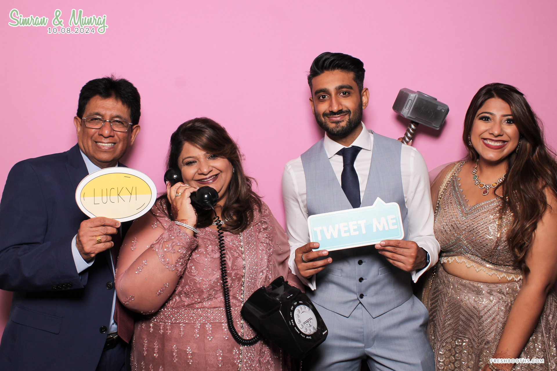 Simran and Munraj x Classic Open Booth | View more photos from the event at gallery.freshbooths.com/u/FreshBooths/Simran-and-Munraj-x-Classic-Open-Booth