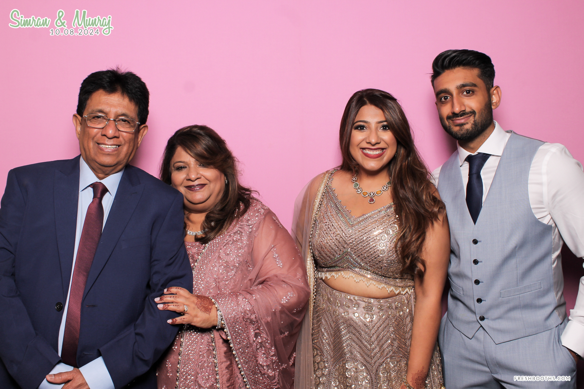 Simran and Munraj x Classic Open Booth | View more photos from the event at gallery.freshbooths.com/u/FreshBooths/Simran-and-Munraj-x-Classic-Open-Booth
