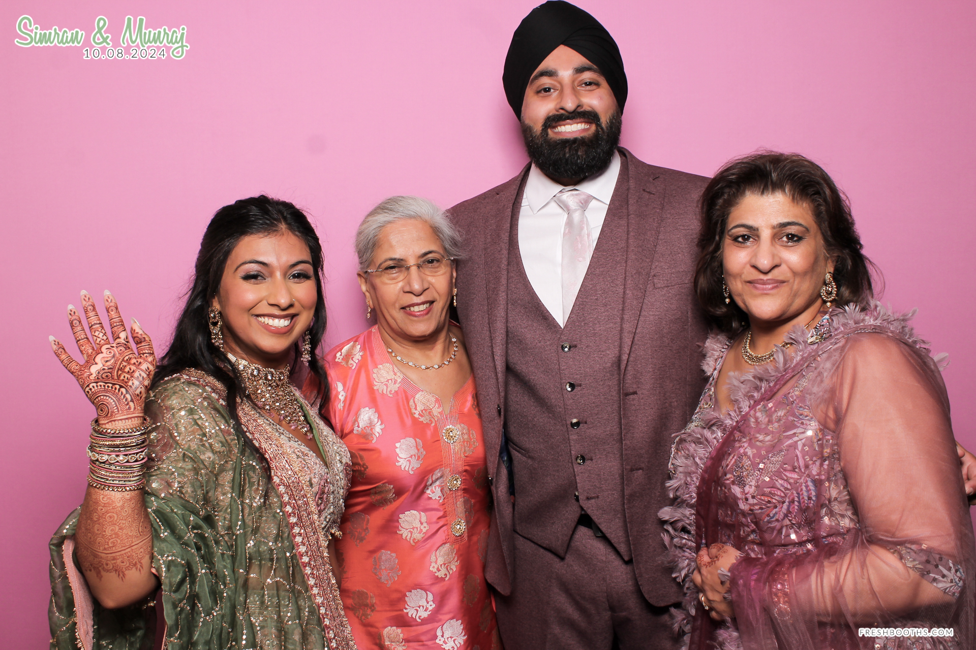 Simran and Munraj x Classic Open Booth | View more photos from the event at gallery.freshbooths.com/u/FreshBooths/Simran-and-Munraj-x-Classic-Open-Booth
