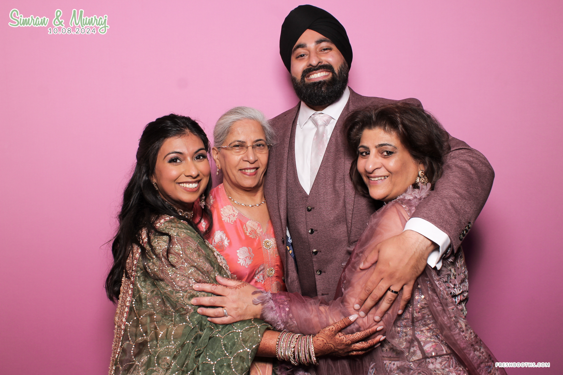 Simran and Munraj x Classic Open Booth | View more photos from the event at gallery.freshbooths.com/u/FreshBooths/Simran-and-Munraj-x-Classic-Open-Booth