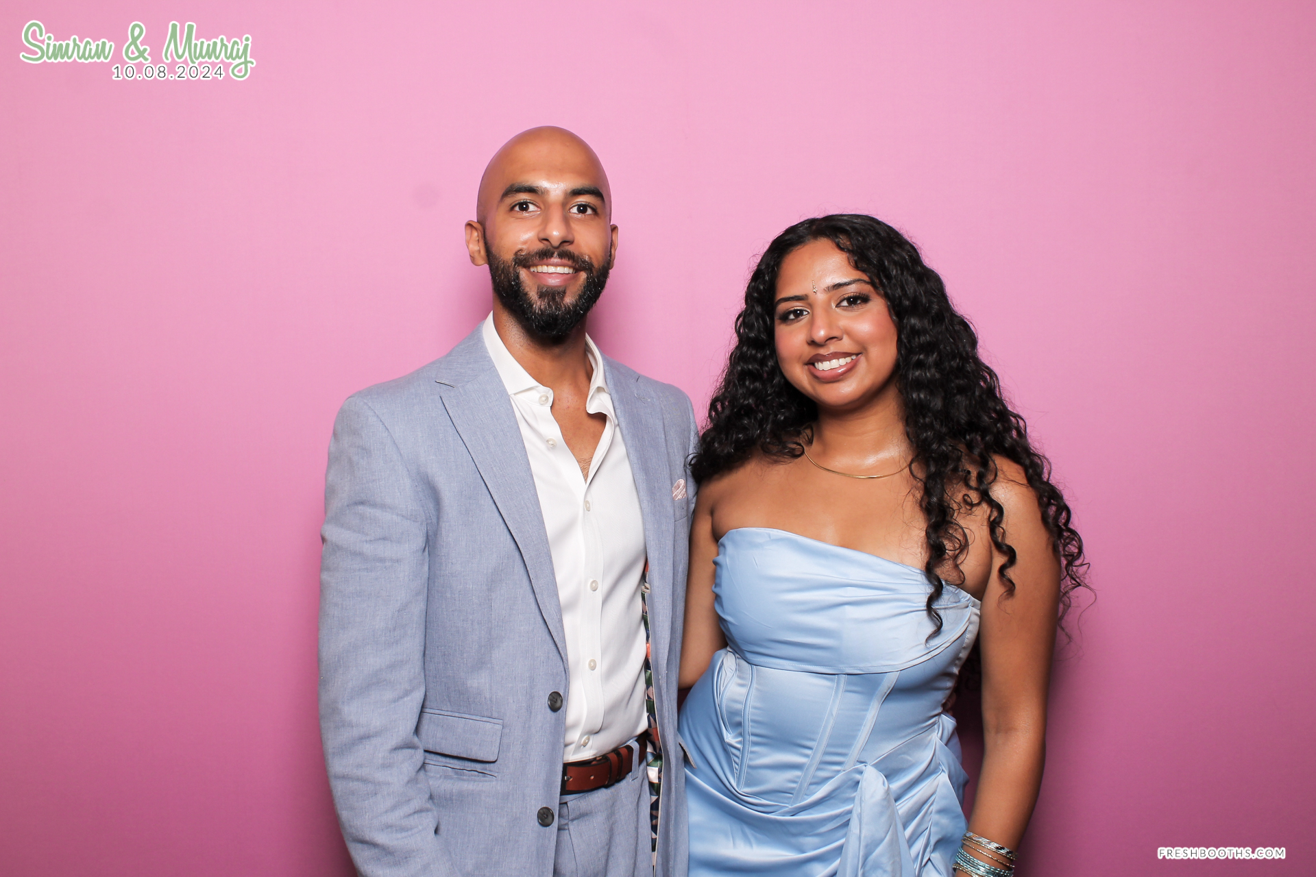 Simran and Munraj x Classic Open Booth | View more photos from the event at gallery.freshbooths.com/u/FreshBooths/Simran-and-Munraj-x-Classic-Open-Booth