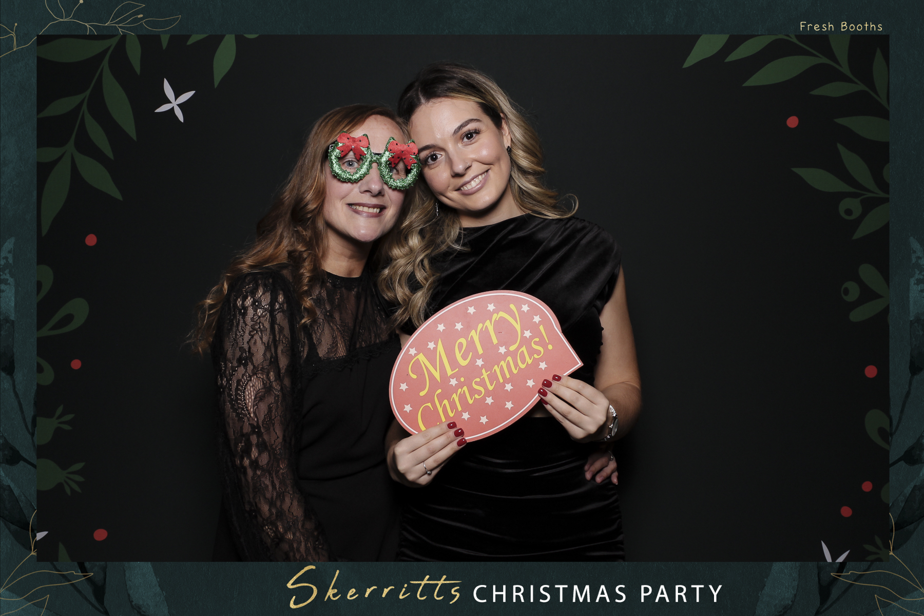 Skerritts Christmas Party 2024 | View more photos from the event at gallery.freshbooths.com/u/FreshBooths/Skerritts-Christmas-Party-2024