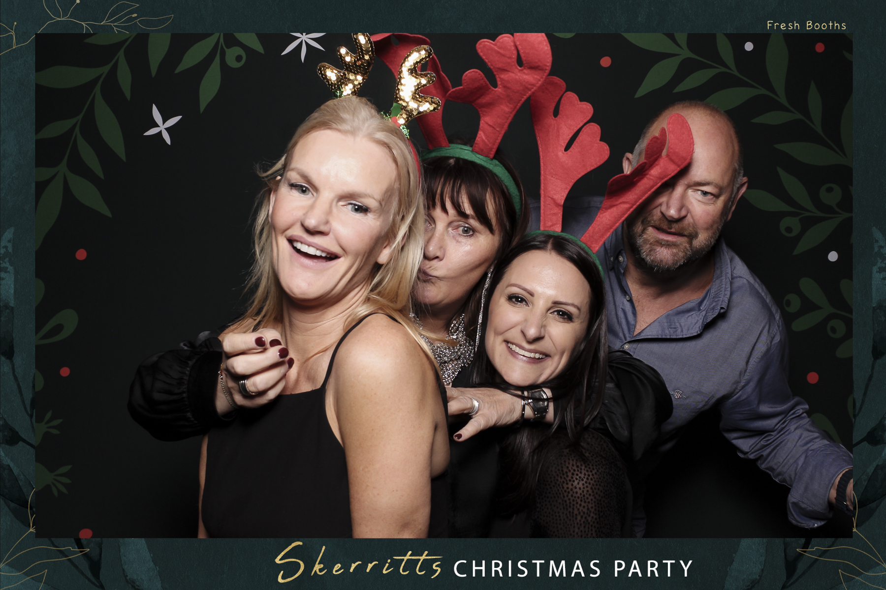 Skerritts Christmas Party 2024 | View more photos from the event at gallery.freshbooths.com/u/FreshBooths/Skerritts-Christmas-Party-2024