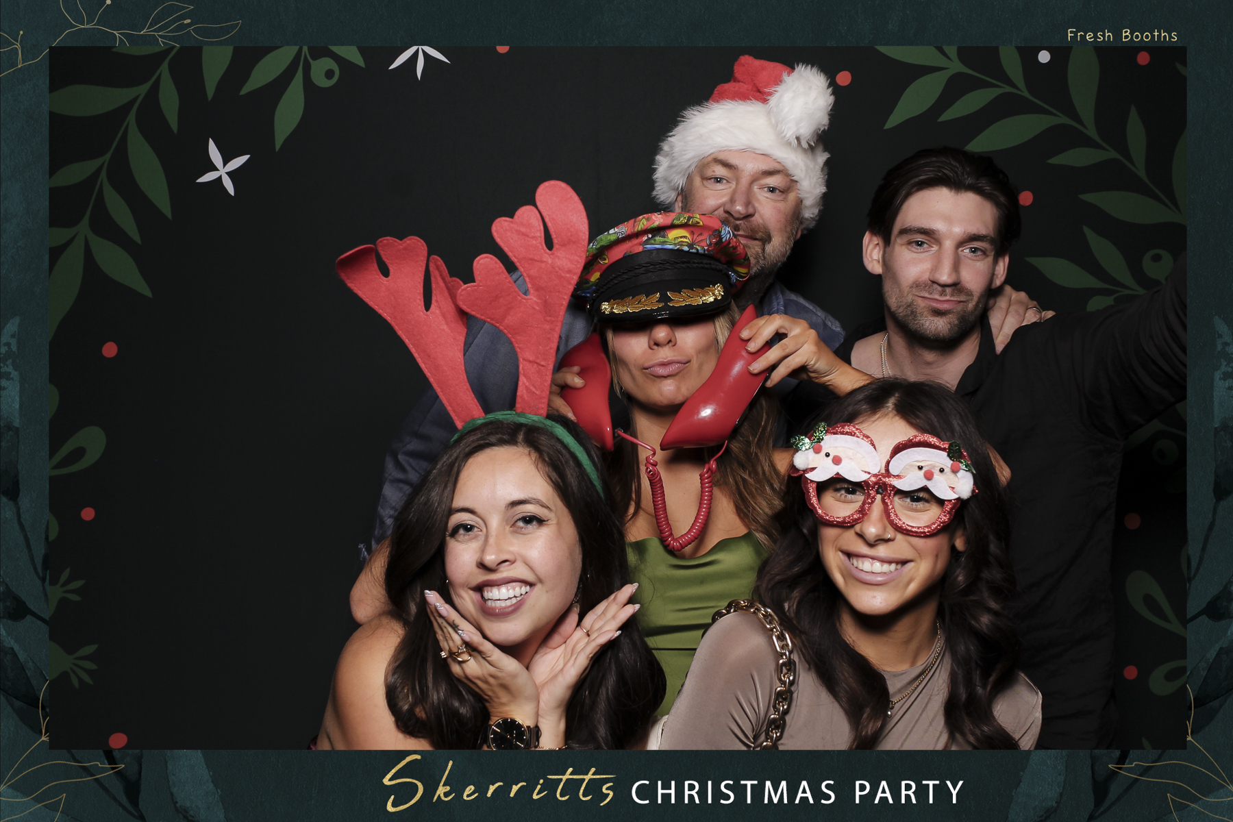 Skerritts Christmas Party 2024 | View more photos from the event at gallery.freshbooths.com/u/FreshBooths/Skerritts-Christmas-Party-2024