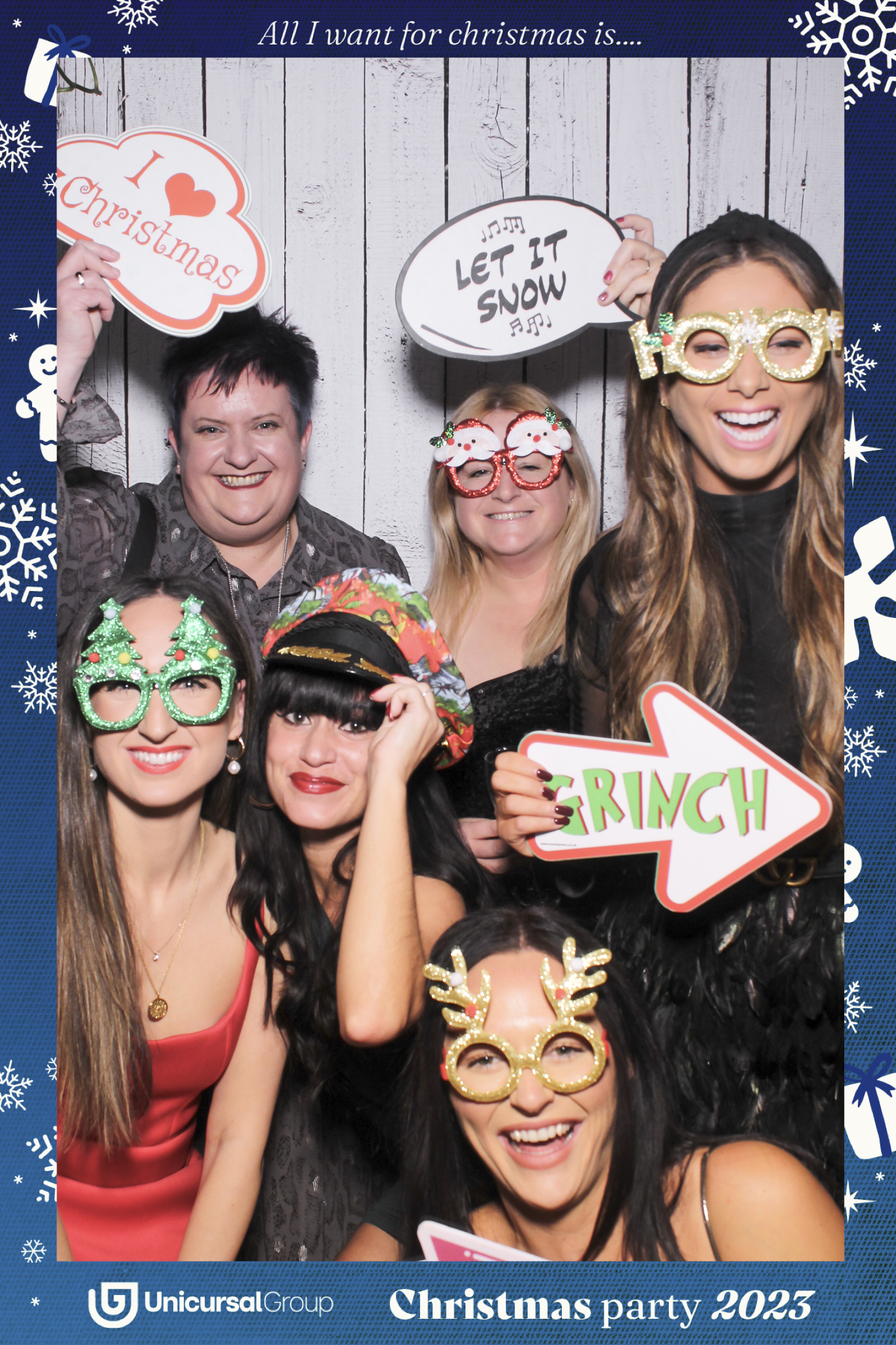 Unisurcal Xmas Party 2023 - Selfie Mirror | View more photos from the event at gallery.freshbooths.com/u/FreshBooths/Unisurcal-Xmas-Party-2023-Selfie-Mirror