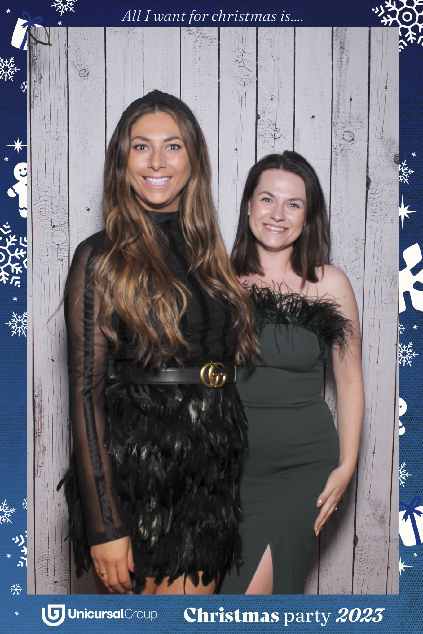 Unisurcal Xmas Party 2023 - Selfie Mirror | View more photos from the event at gallery.freshbooths.com/u/FreshBooths/Unisurcal-Xmas-Party-2023-Selfie-Mirror