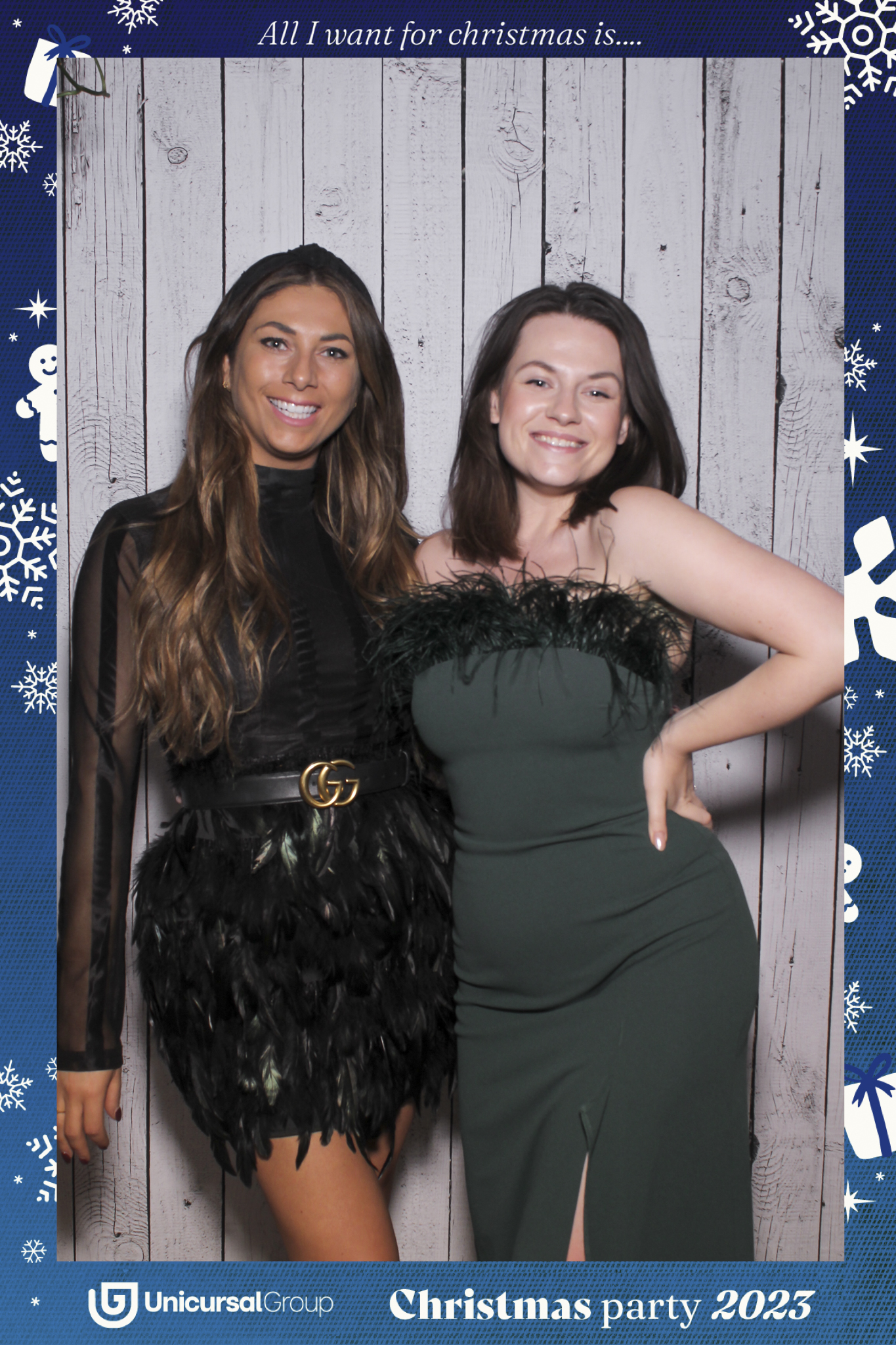 Unisurcal Xmas Party 2023 - Selfie Mirror | View more photos from the event at gallery.freshbooths.com/u/FreshBooths/Unisurcal-Xmas-Party-2023-Selfie-Mirror