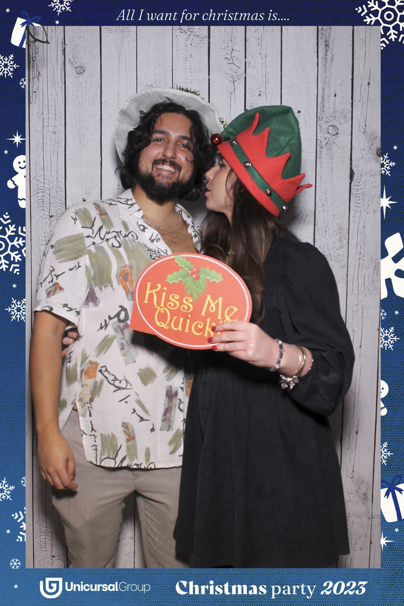Unisurcal Xmas Party 2023 - Selfie Mirror | View more photos from the event at gallery.freshbooths.com/u/FreshBooths/Unisurcal-Xmas-Party-2023-Selfie-Mirror