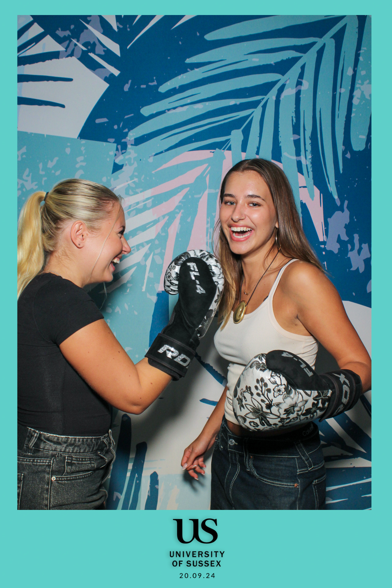 University of Sussex Welcome Event 2024 | View more photos from the event at gallery.freshbooths.com/u/FreshBooths/University-of-Sussex-Welcome-Event-2024