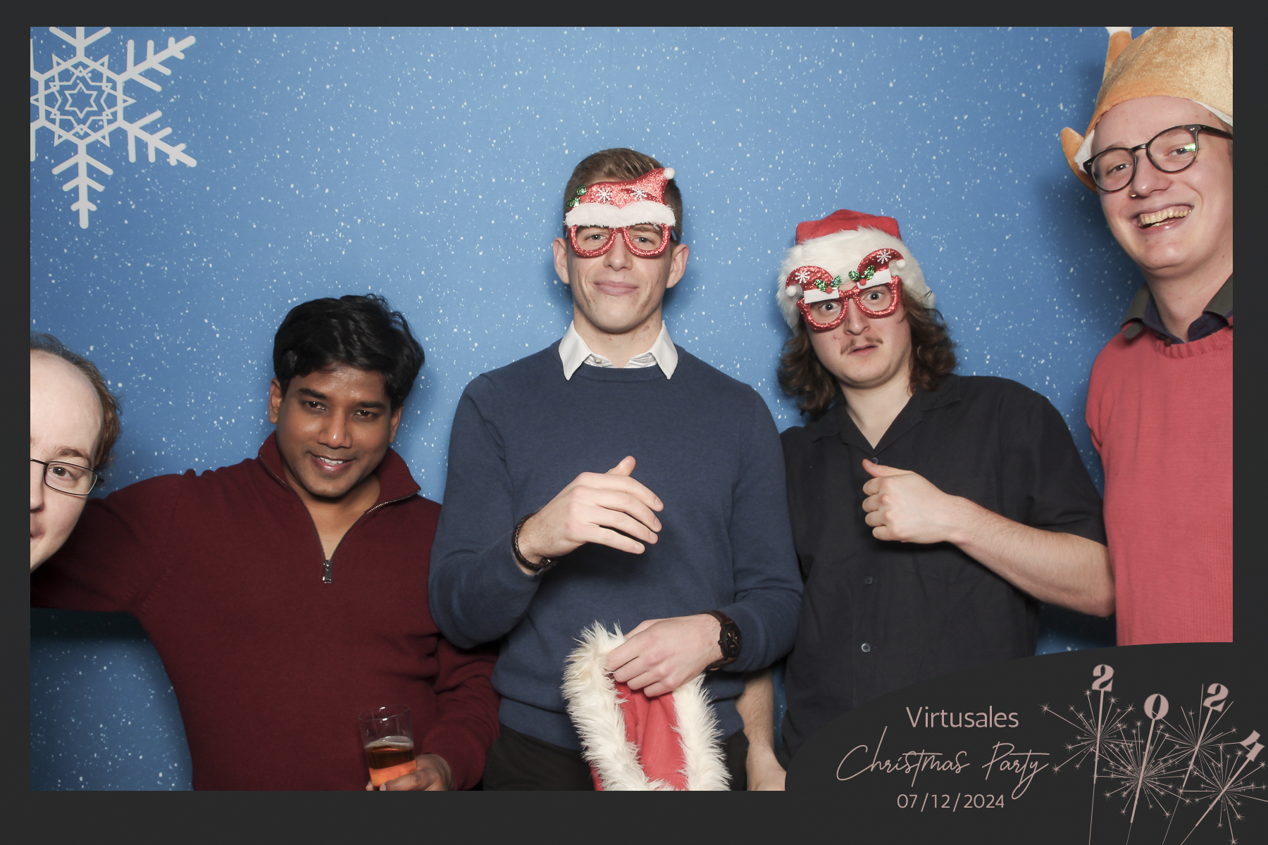 Virtusales Xmas Party 2024 | View more photos from the event at gallery.freshbooths.com/u/FreshBooths/Virtusales-Xmas-Party-2024