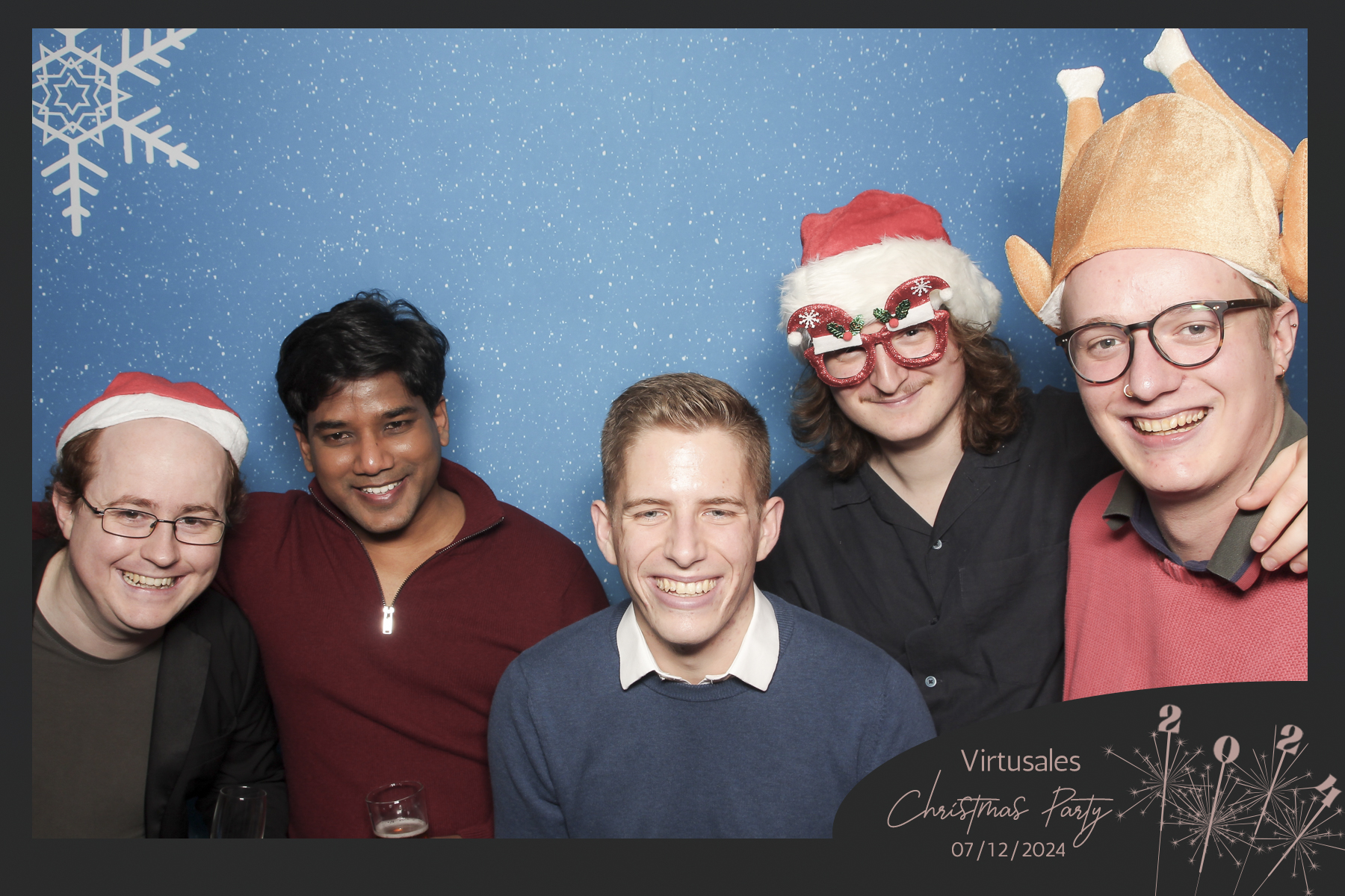Virtusales Xmas Party 2024 | View more photos from the event at gallery.freshbooths.com/u/FreshBooths/Virtusales-Xmas-Party-2024