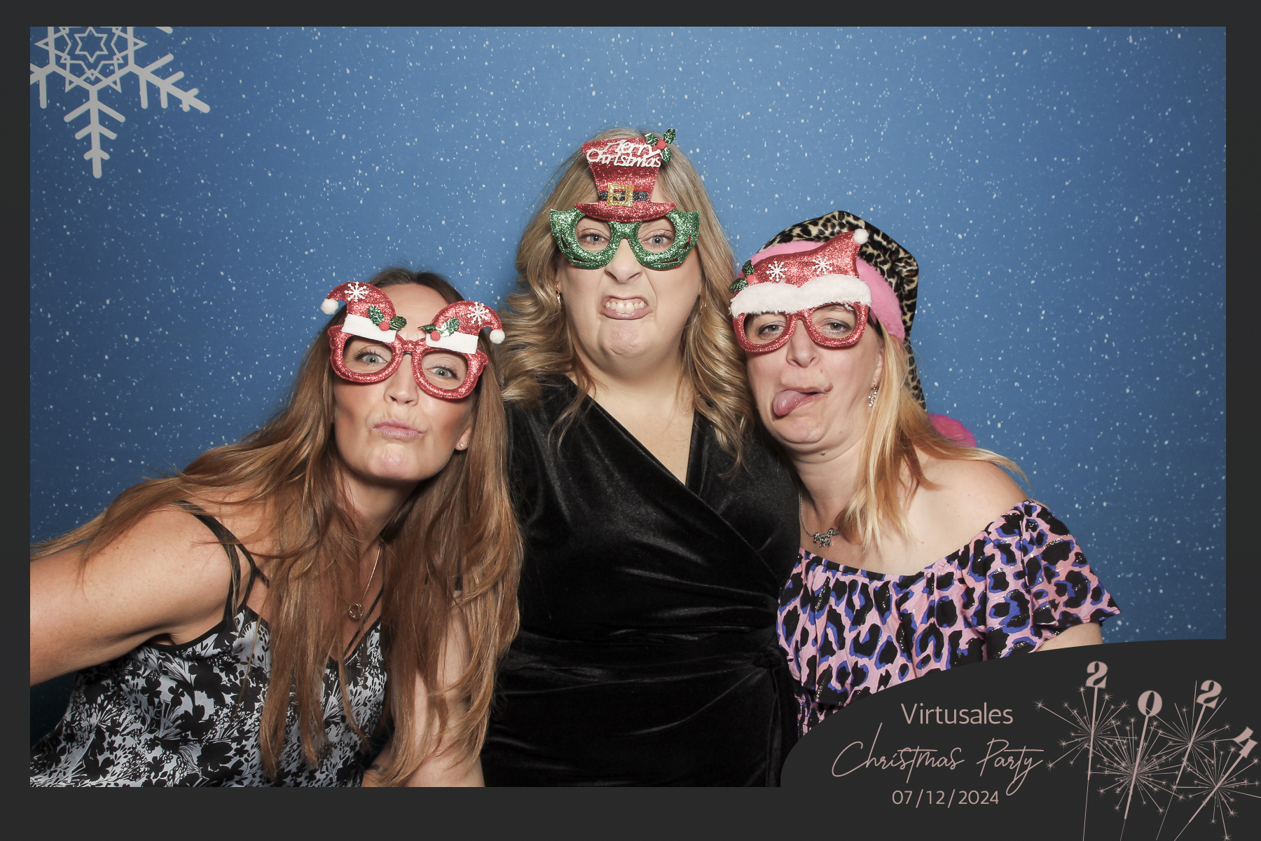 Virtusales Xmas Party 2024 | View more photos from the event at gallery.freshbooths.com/u/FreshBooths/Virtusales-Xmas-Party-2024