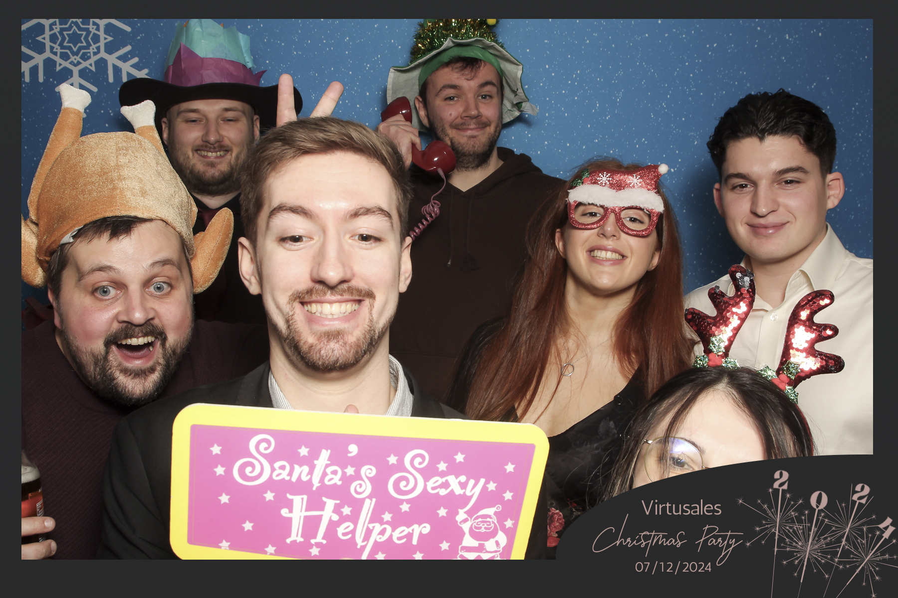 Virtusales Xmas Party 2024 | View more photos from the event at gallery.freshbooths.com/u/FreshBooths/Virtusales-Xmas-Party-2024