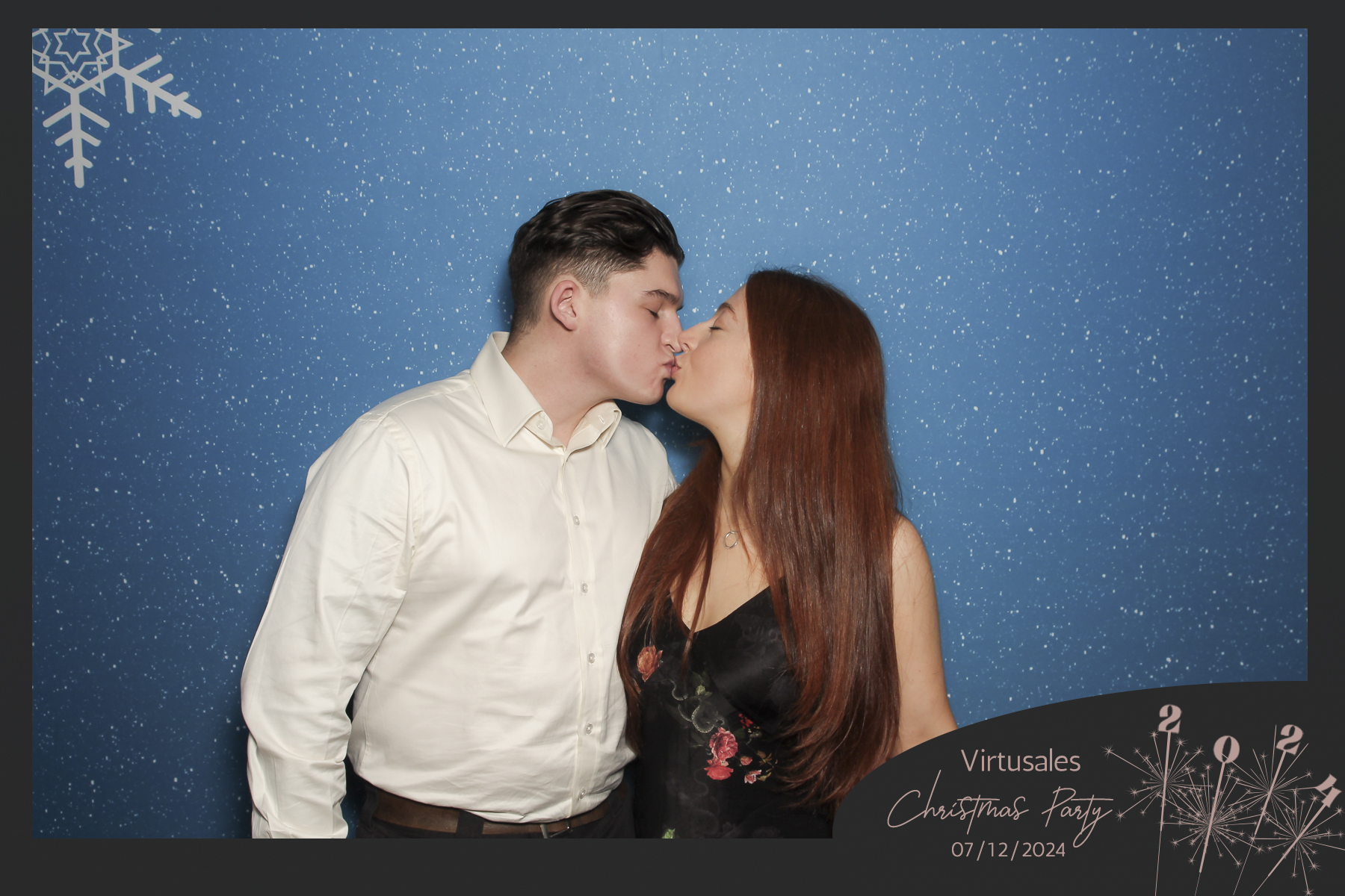 Virtusales Xmas Party 2024 | View more photos from the event at gallery.freshbooths.com/u/FreshBooths/Virtusales-Xmas-Party-2024