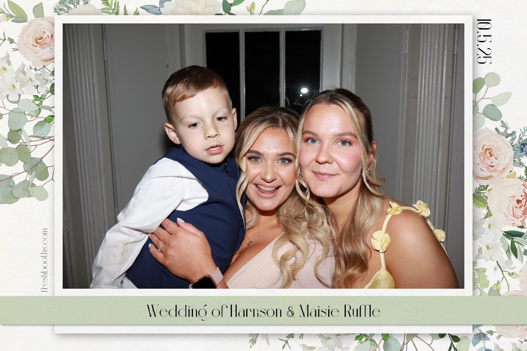 Wedding of Harrison and Maisie | View more photos from the event at gallery.freshbooths.com/u/FreshBooths/Wedding-of-Harrison-and-Maisie