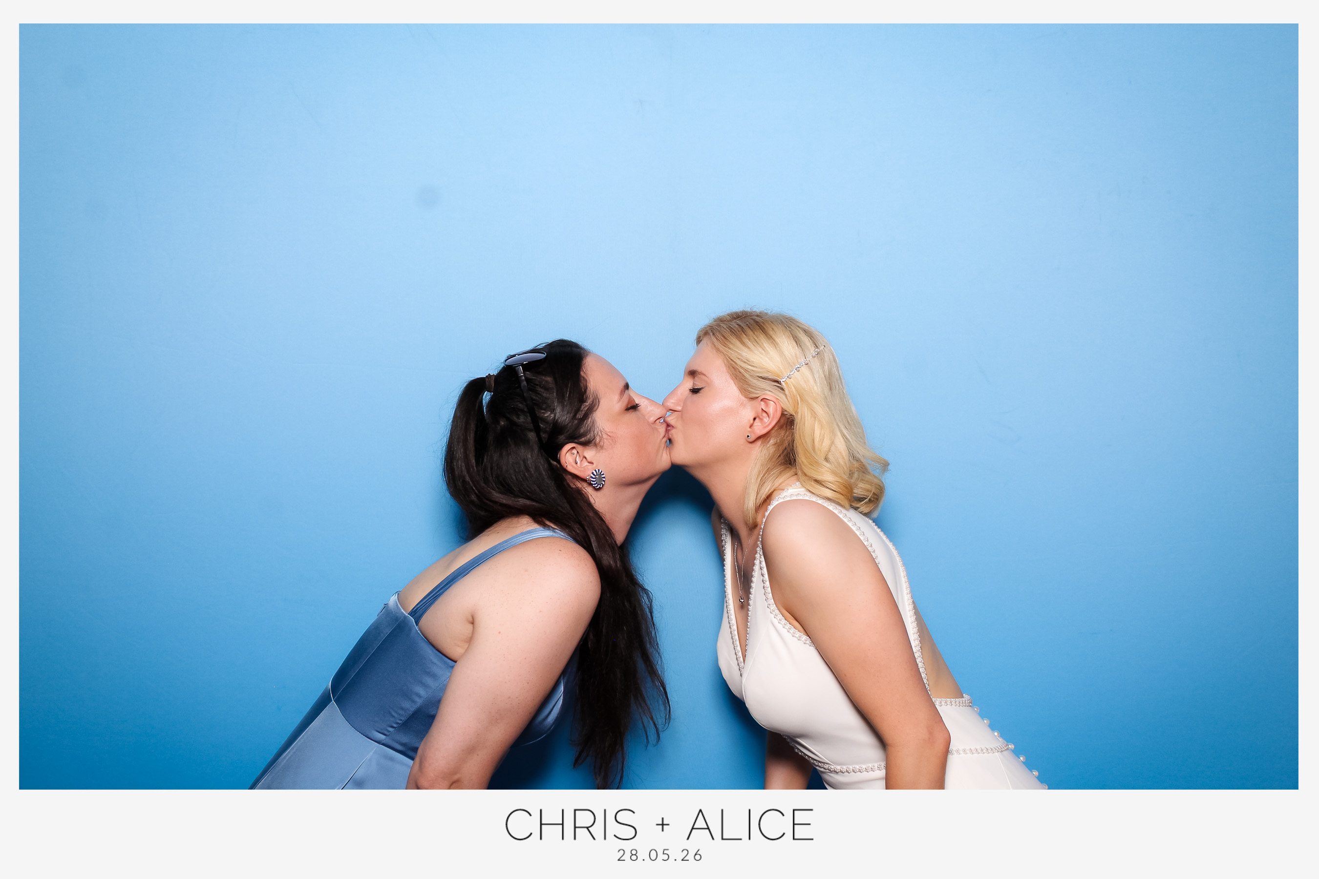 Chris & Alice Wedding | View more photos from the event at gallery.freshbooths.com/u/FreshBooths/Chris-Alice-Wedding
