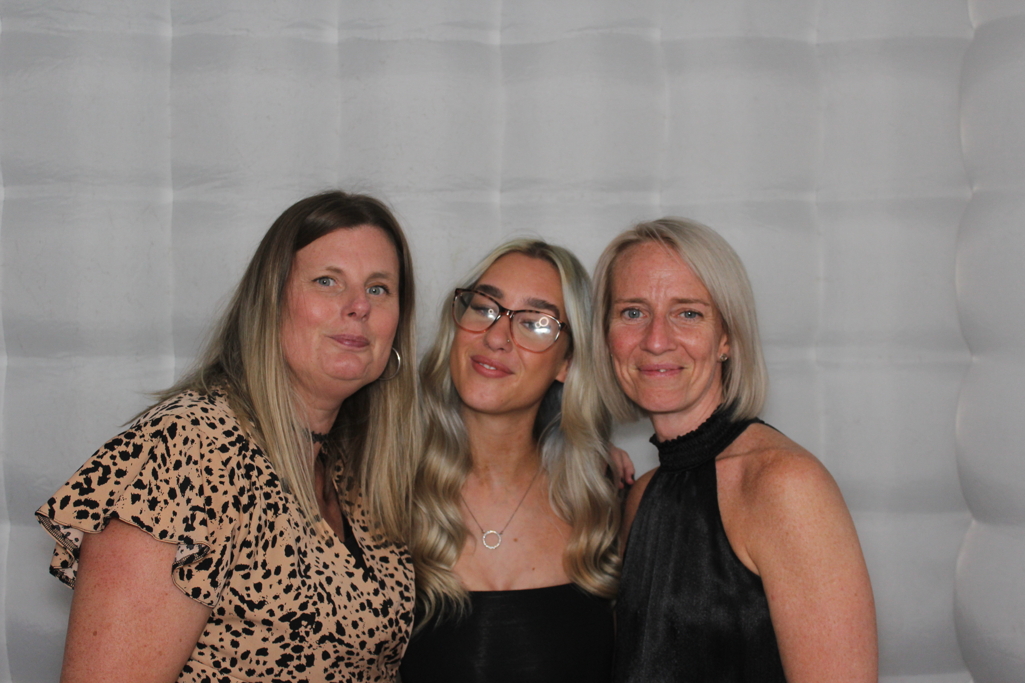 Dave & Linda's 50th Wedding Anniversary | View more photos from the event at gallery.funbooth.uk.com/u/FunboothLTD1/Dave-Lindas-50th-Wedding-Anniversary