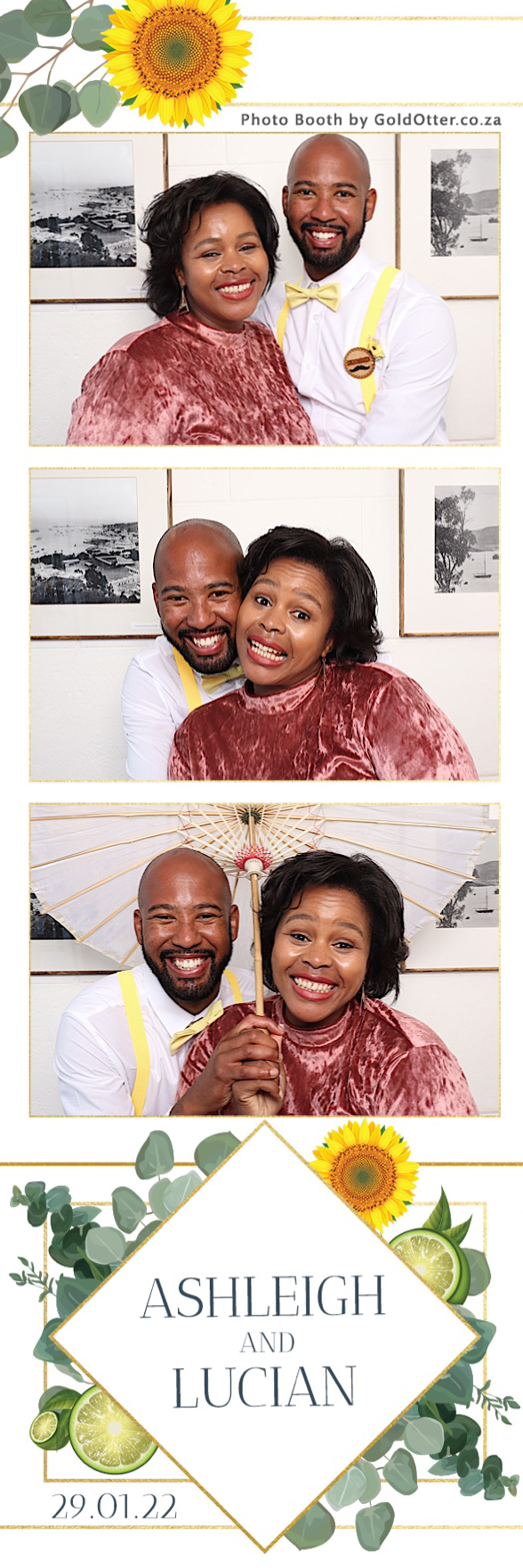 Ashleigh & Lucian | View more photos from the event at photos.goldotter.co.za/u/GoldOtterMedia/Ashleigh-Lucian