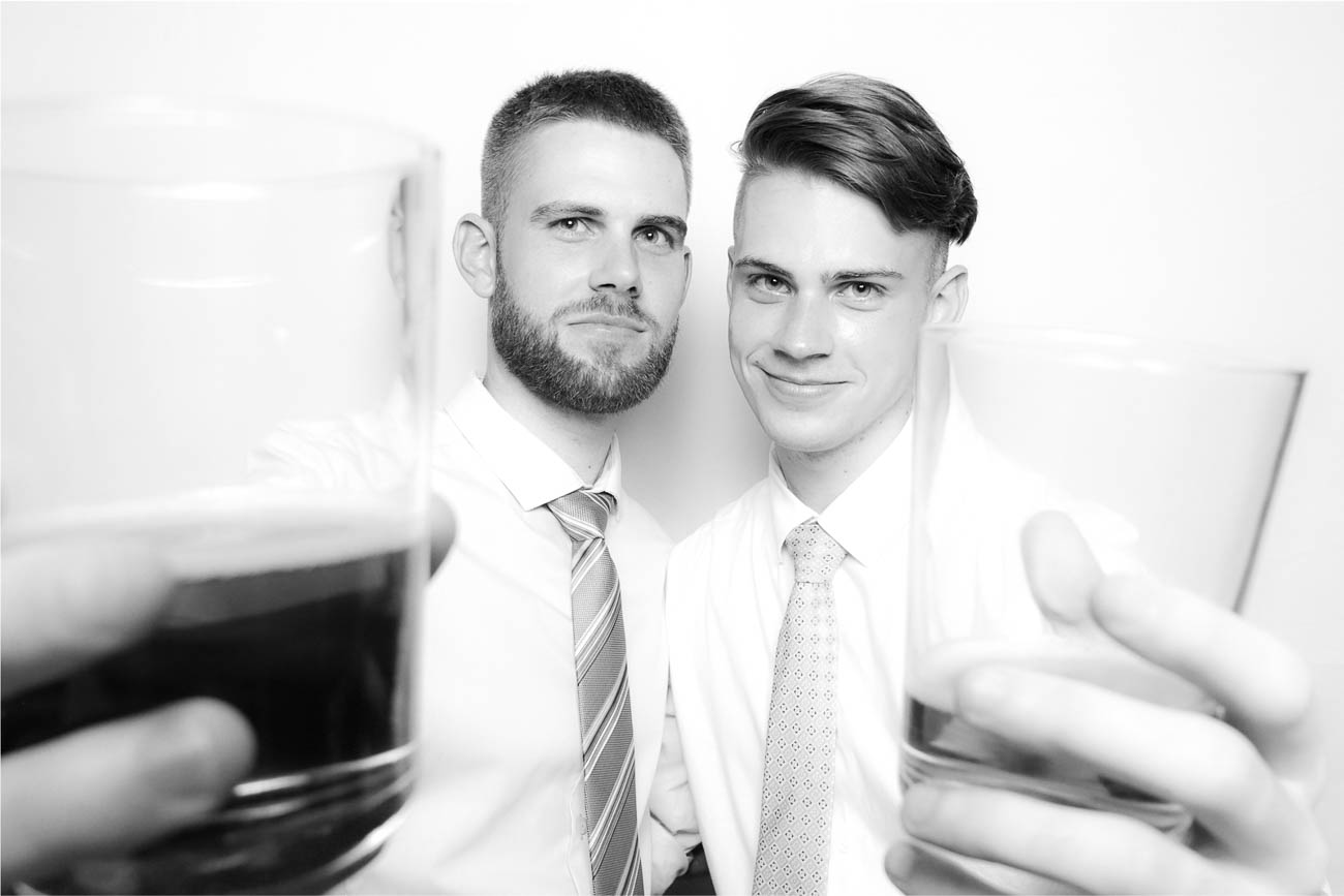 Chad & Kay | View more photos from the event at photos.goldotter.co.za/u/GoldOtterMedia/Chad-Kay