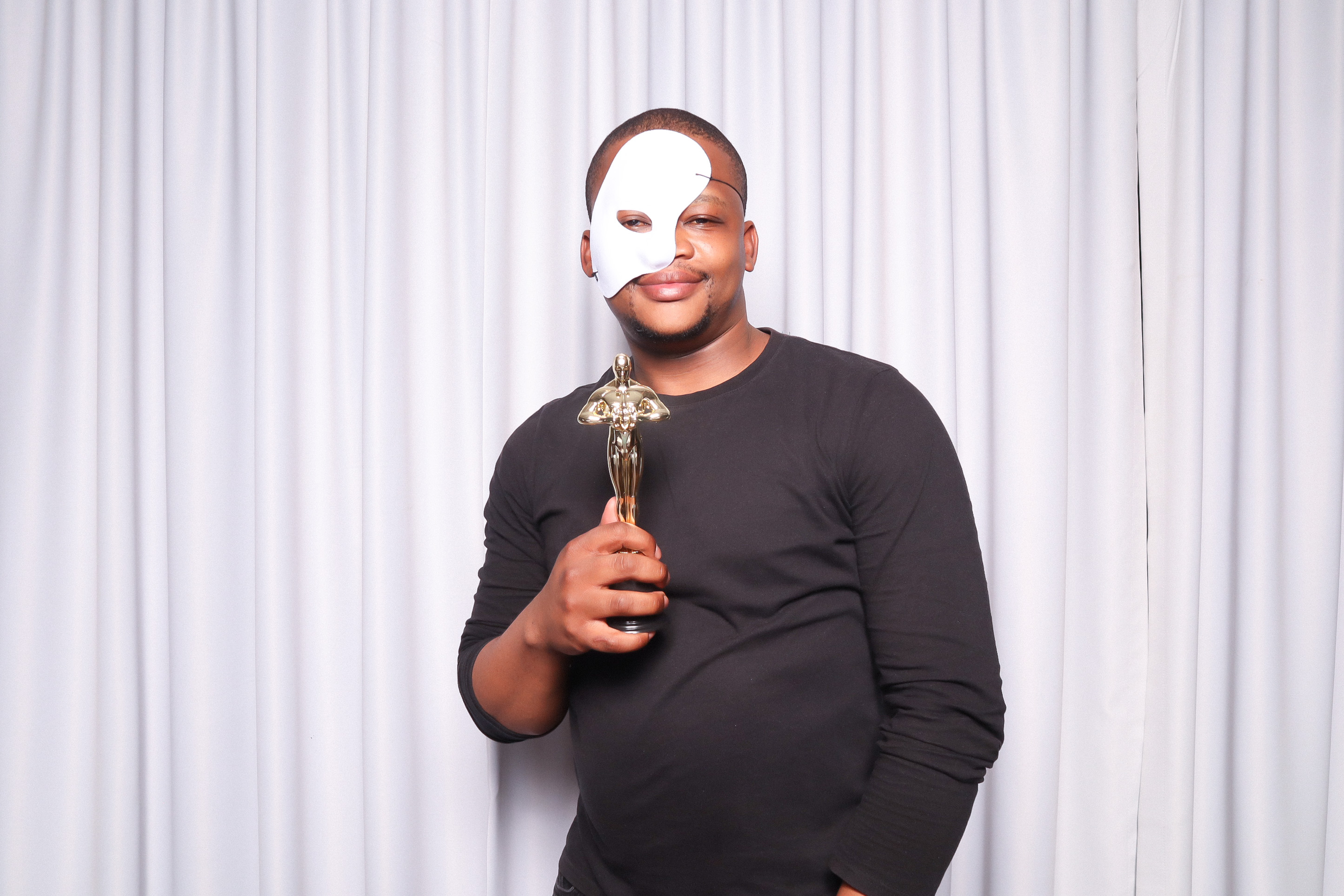 Investec | Masquerade | View more photos from the event at photos.goldotter.co.za/u/GoldOtterMedia/Investec-Masquerade