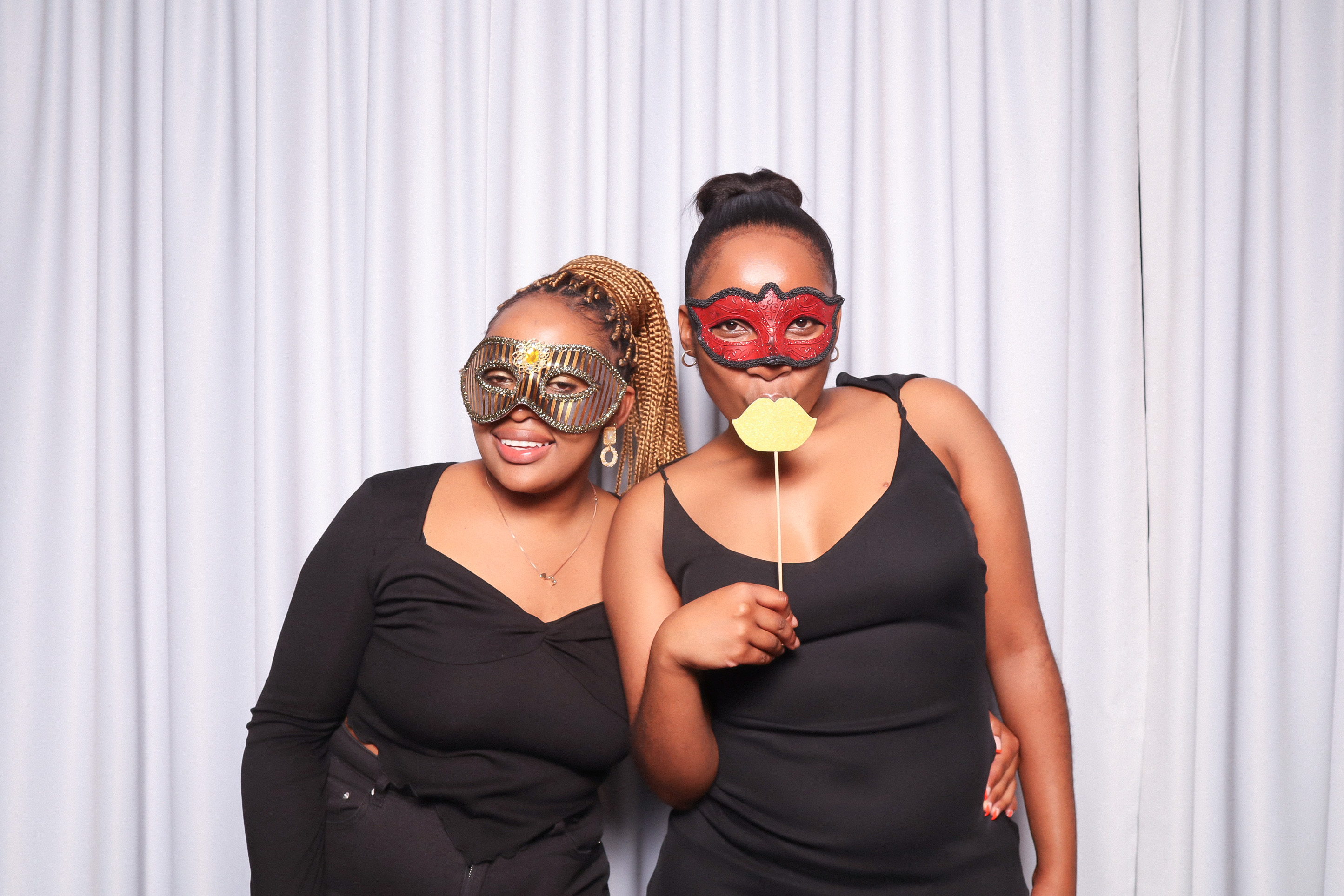Investec | Masquerade | View more photos from the event at photos.goldotter.co.za/u/GoldOtterMedia/Investec-Masquerade