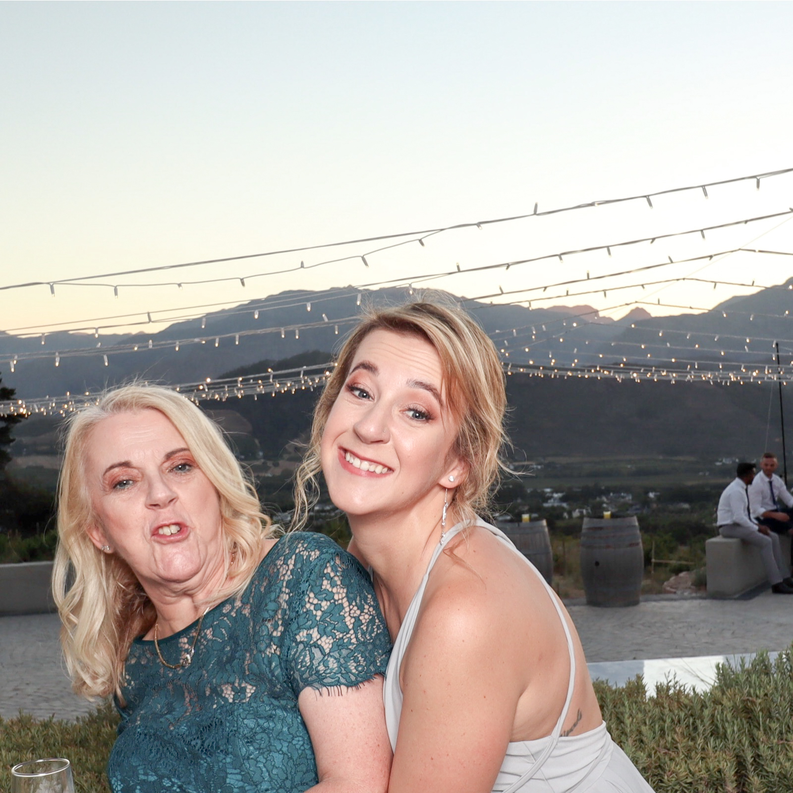 Jackie & Troy | View more photos from the event at photos.goldotter.co.za/u/GoldOtterMedia/Jackie-Troy