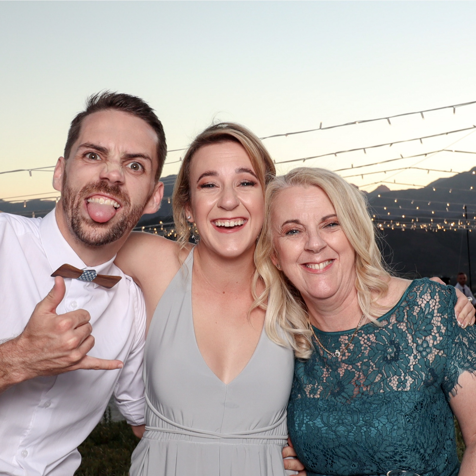 Jackie & Troy | View more photos from the event at photos.goldotter.co.za/u/GoldOtterMedia/Jackie-Troy