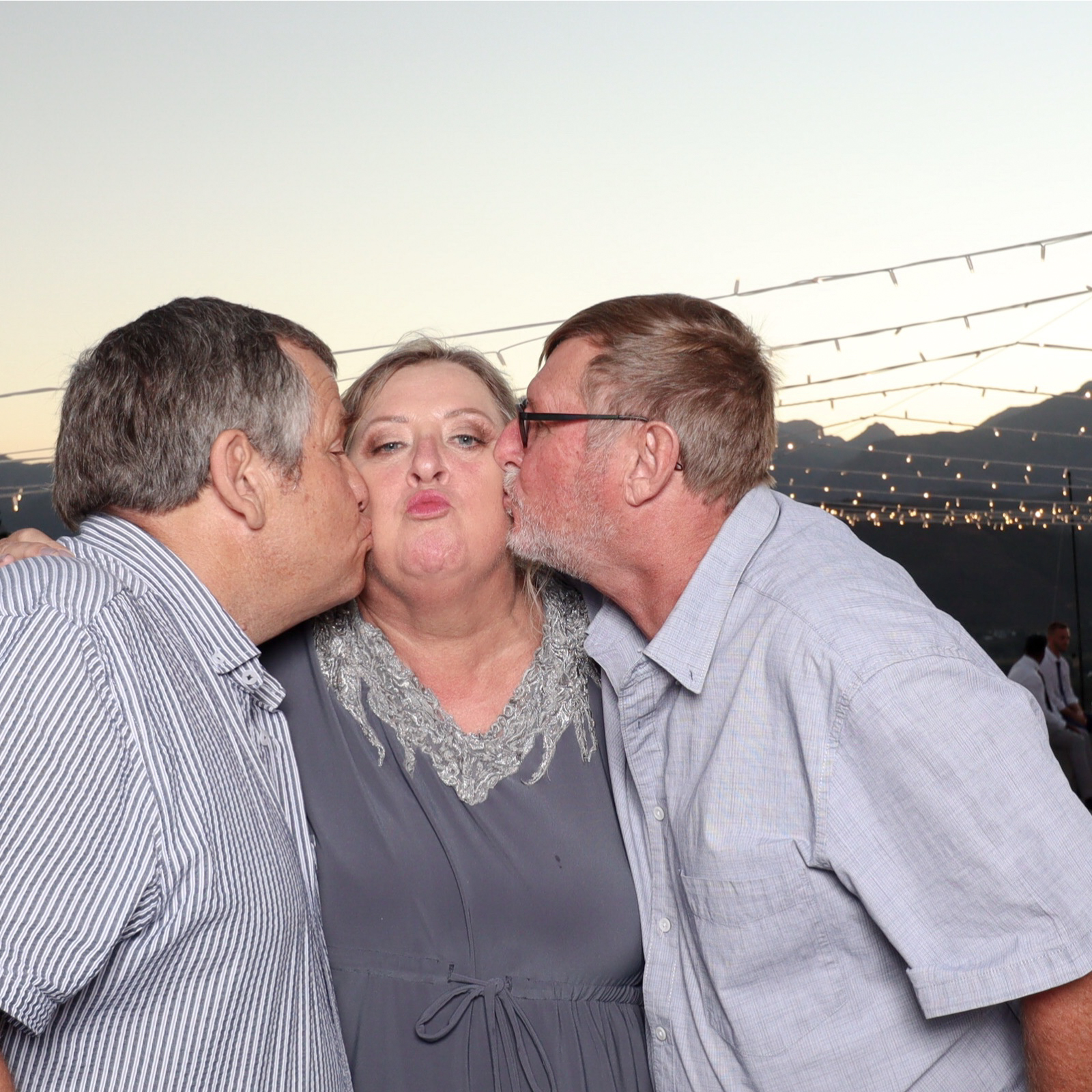 Jackie & Troy | View more photos from the event at photos.goldotter.co.za/u/GoldOtterMedia/Jackie-Troy