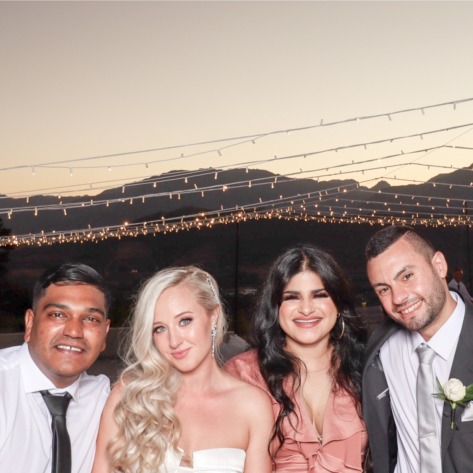 Jackie & Troy | View more photos from the event at photos.goldotter.co.za/u/GoldOtterMedia/Jackie-Troy