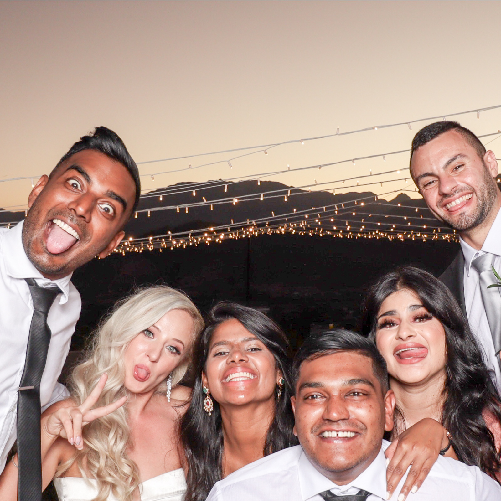 Jackie & Troy | View more photos from the event at photos.goldotter.co.za/u/GoldOtterMedia/Jackie-Troy